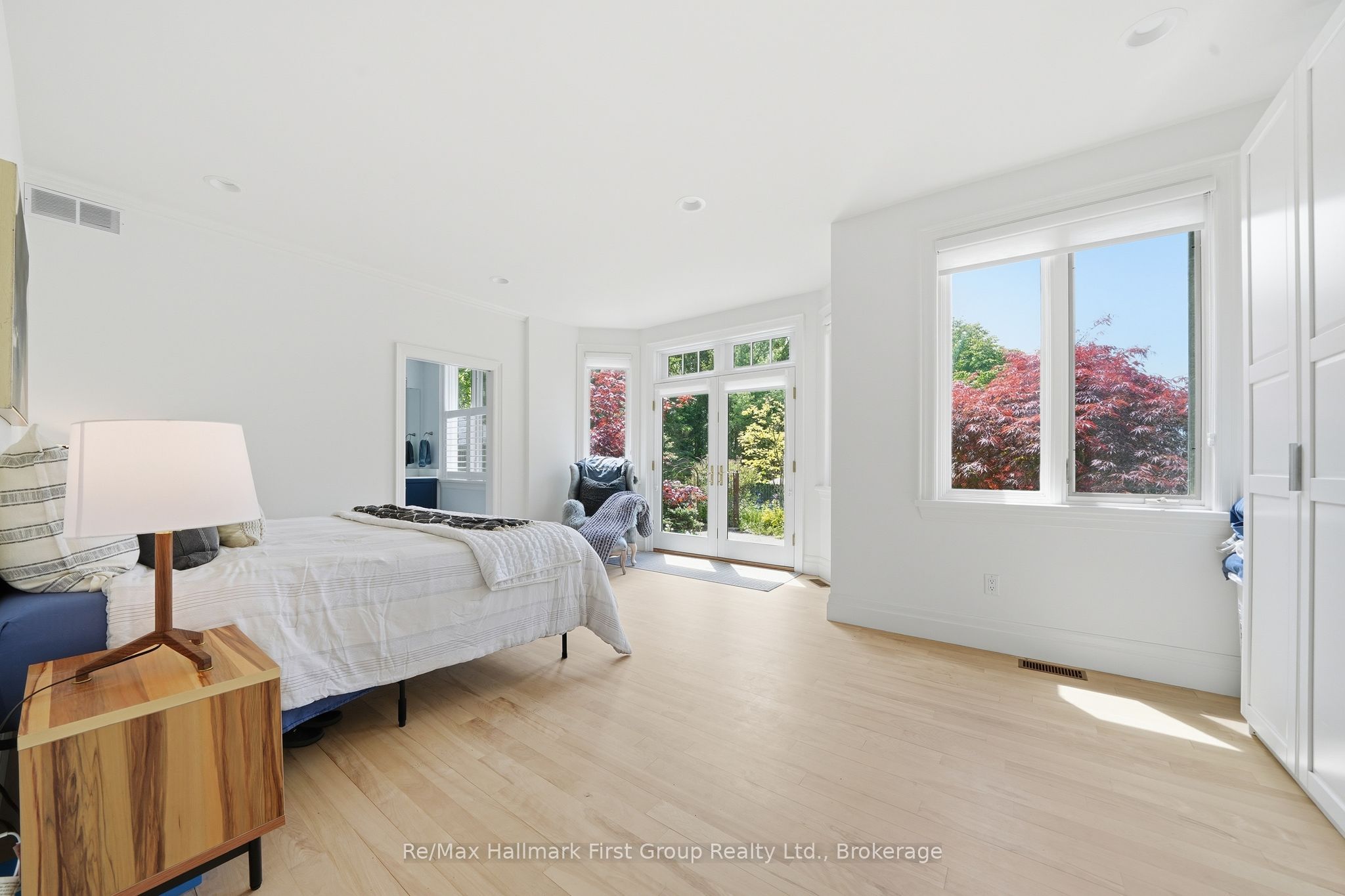 Listing 60154 Image