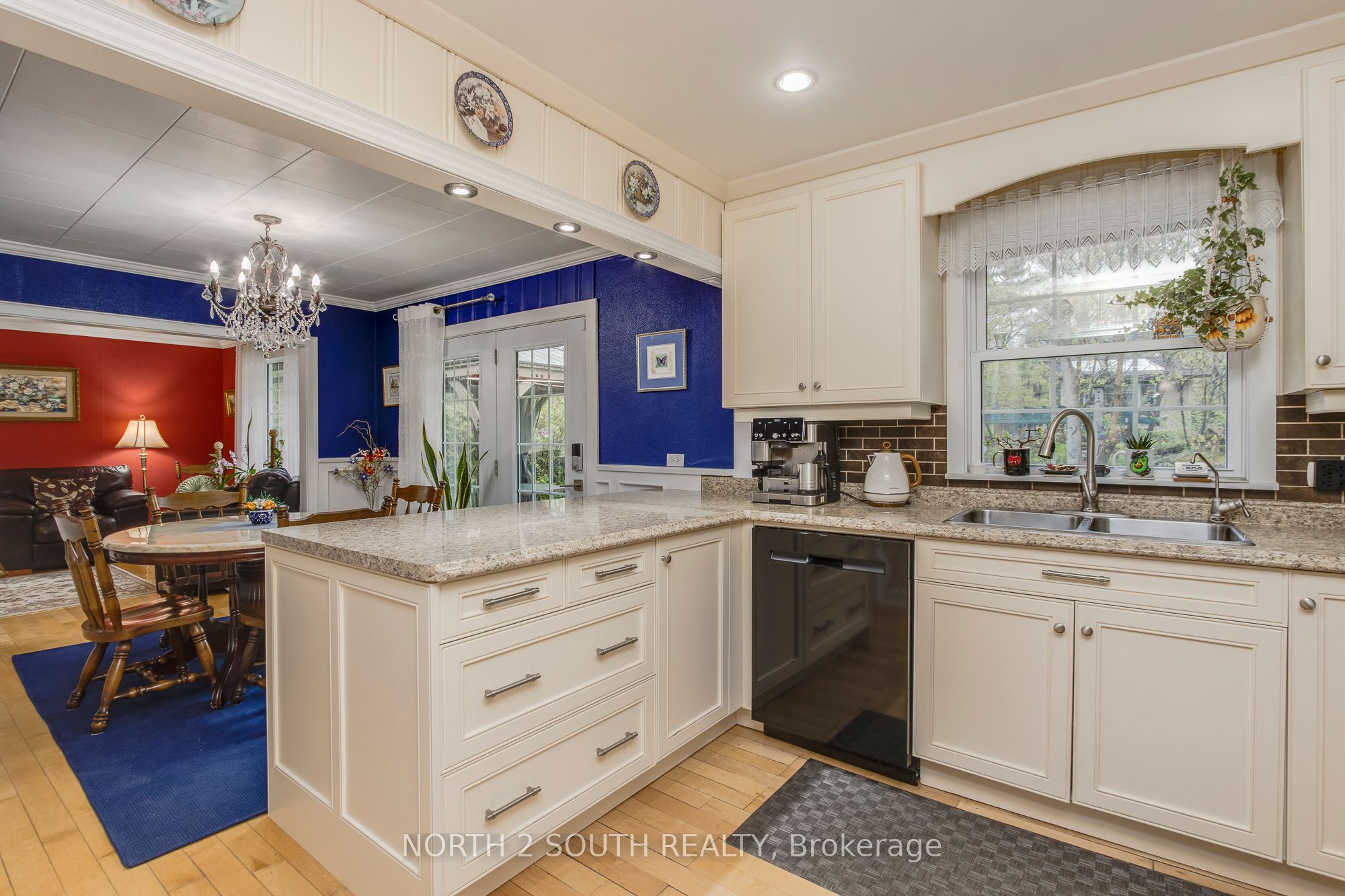 Listing 154153 Image