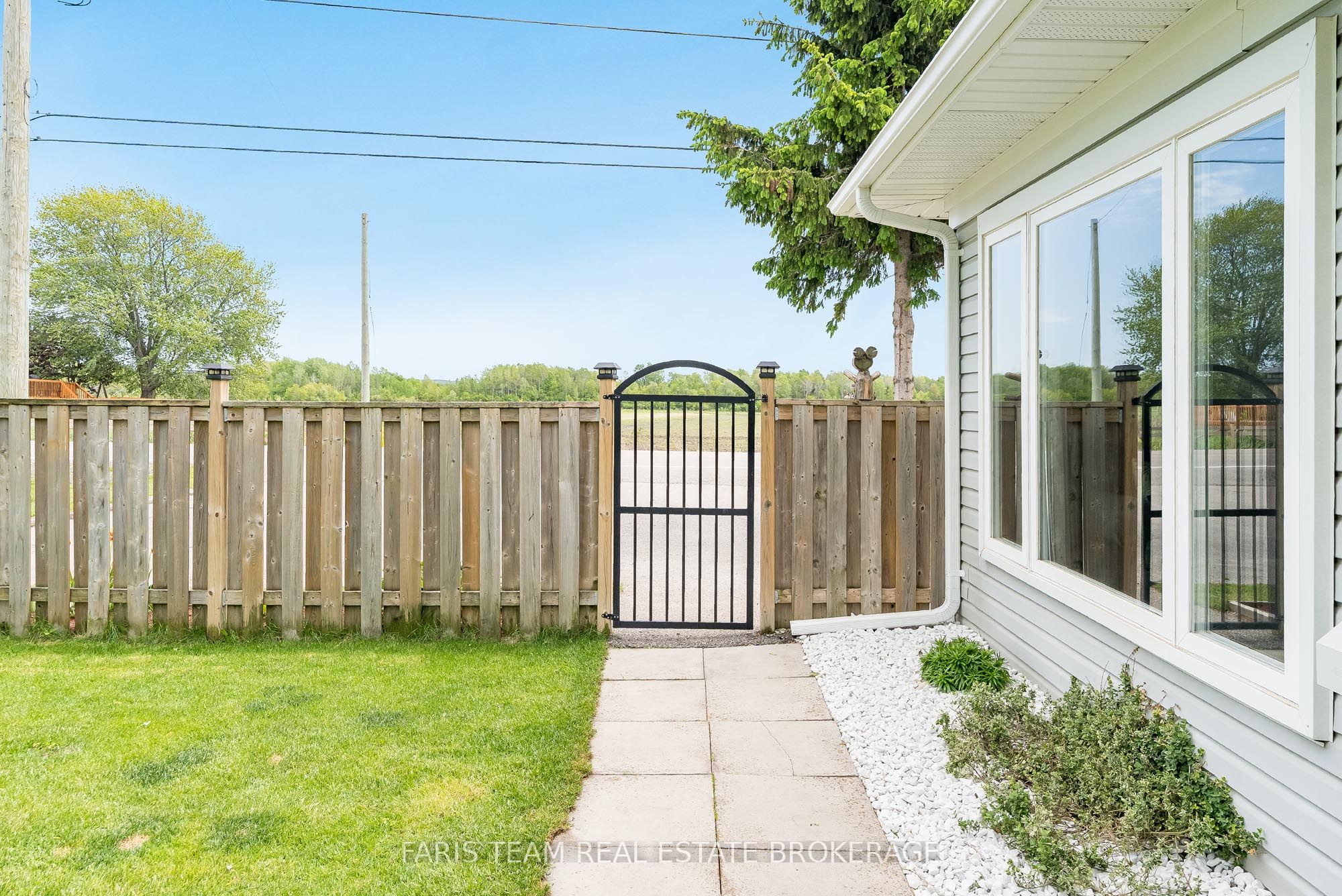 Listing 56240 Image