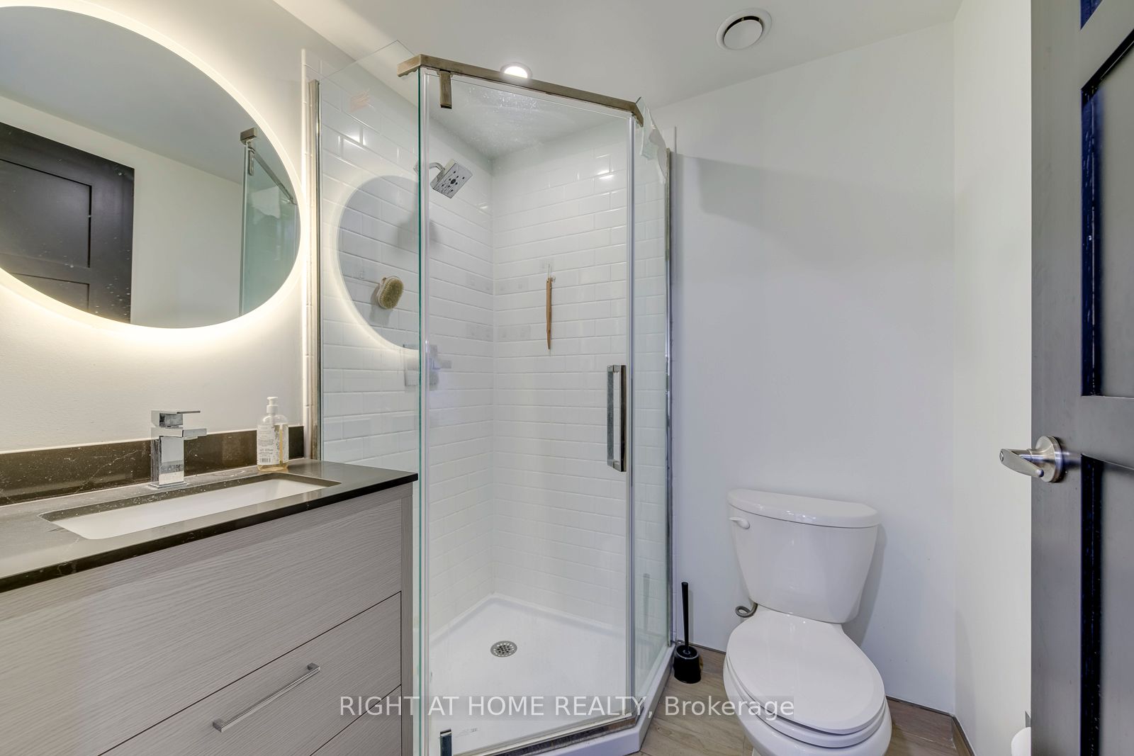 Listing 84022 Image