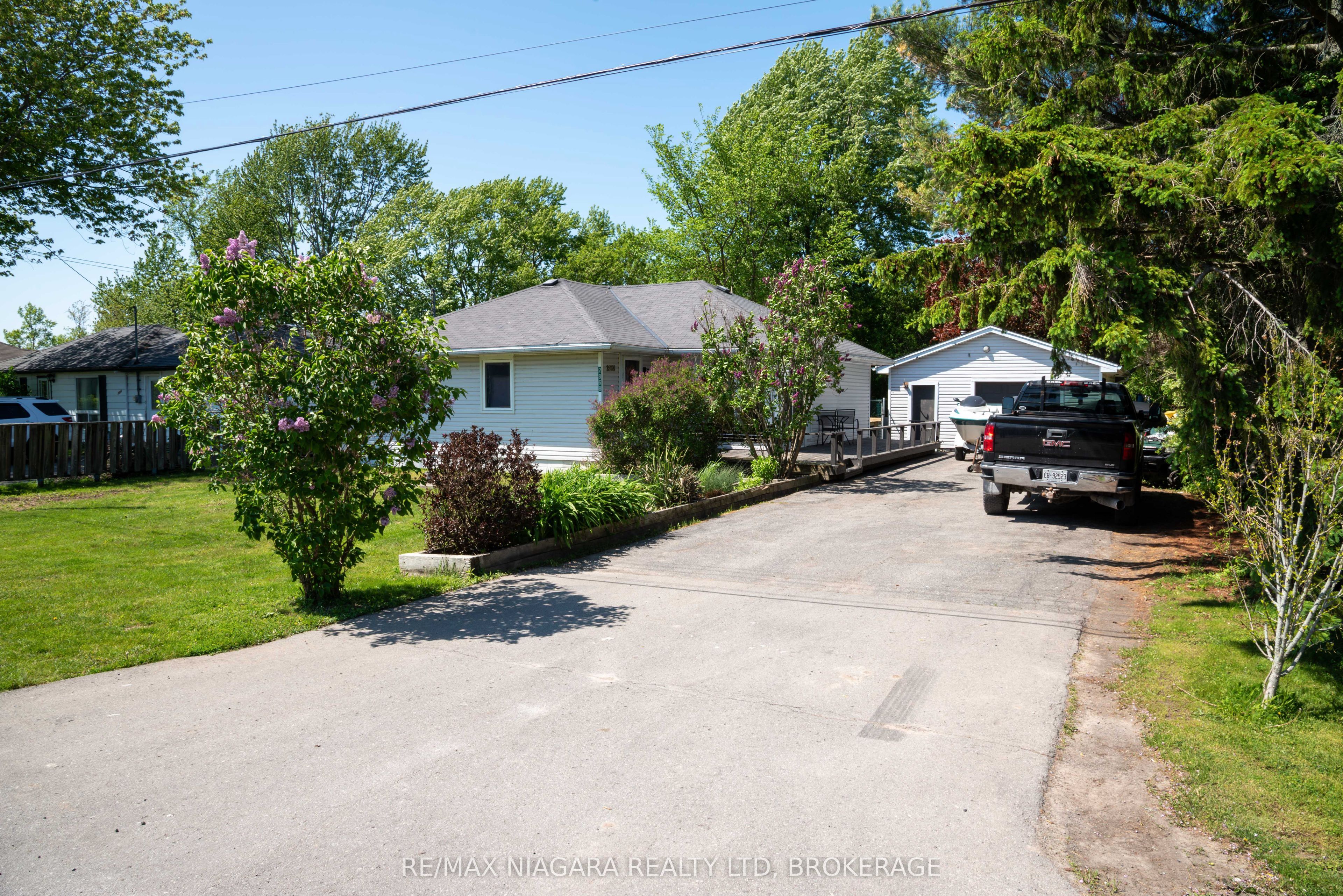 Listing 61125 Image