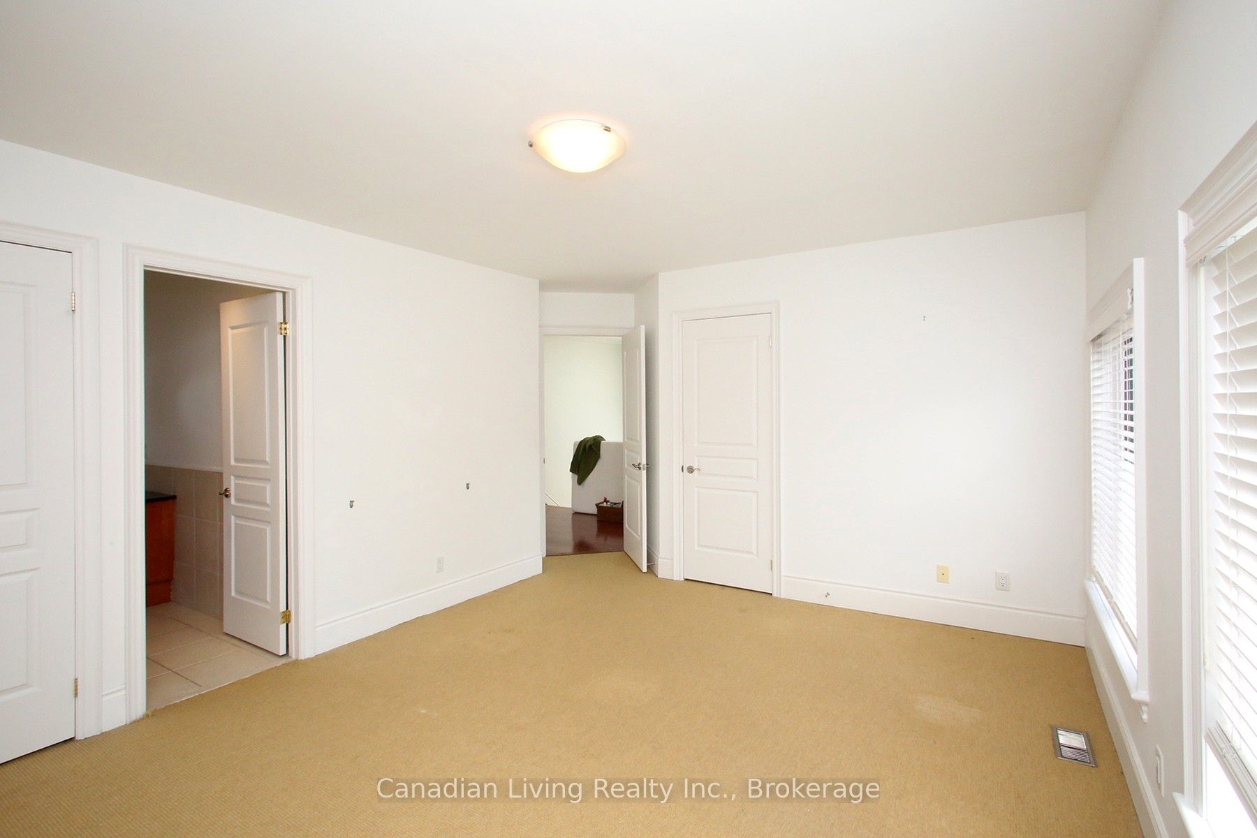 Listing 77700 Image