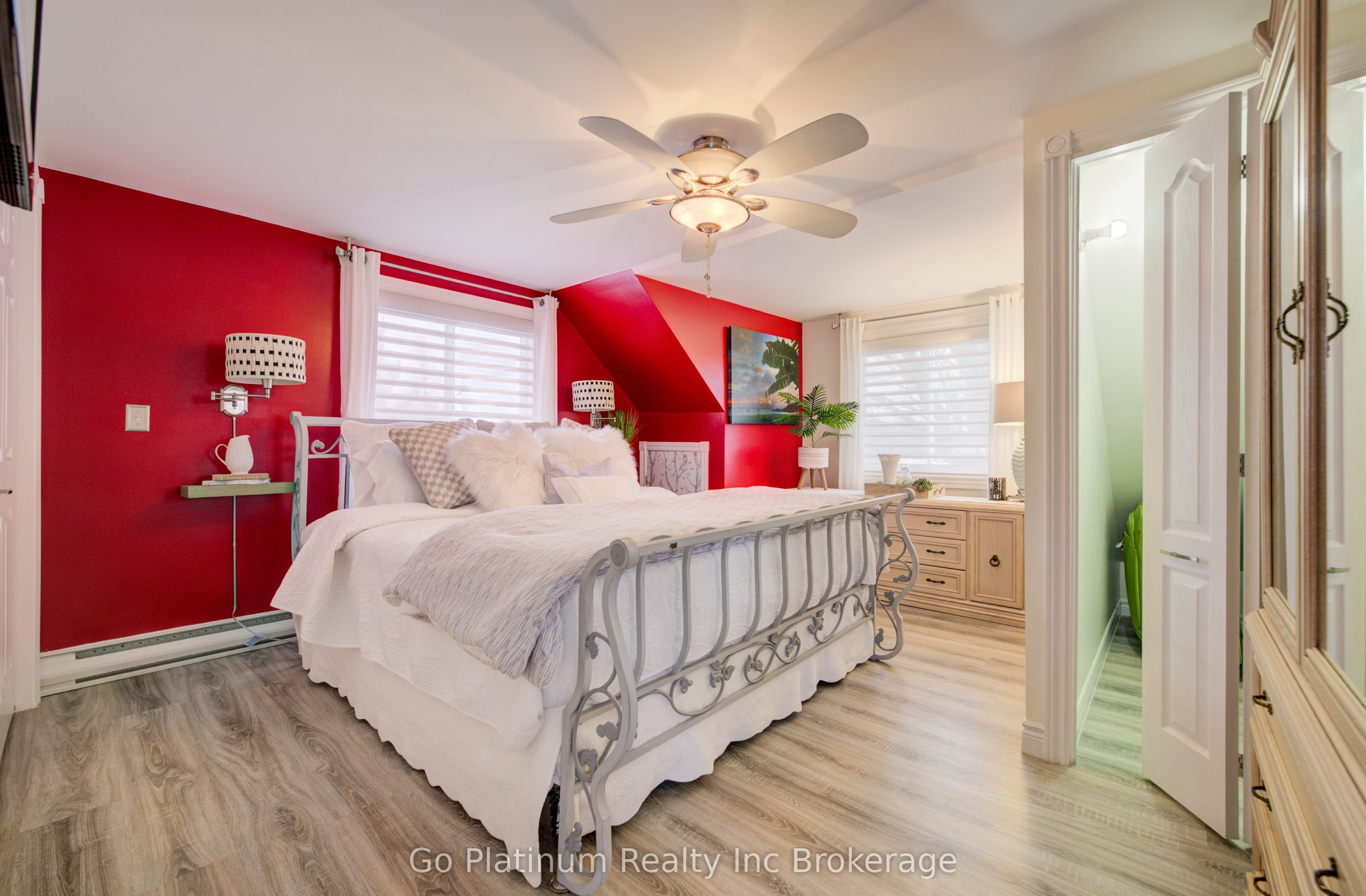 Listing 61025 Image