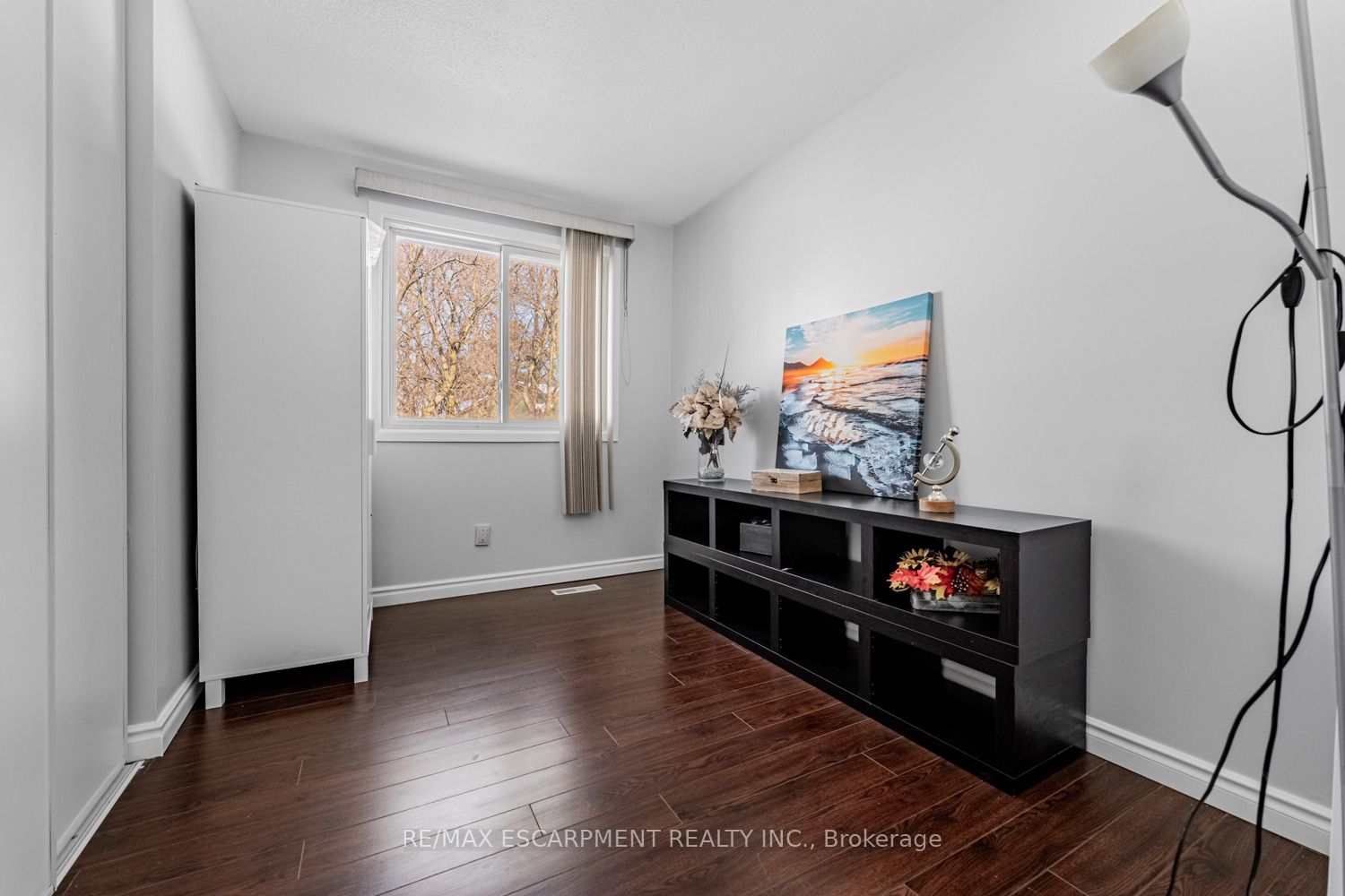 Listing 76464 Image