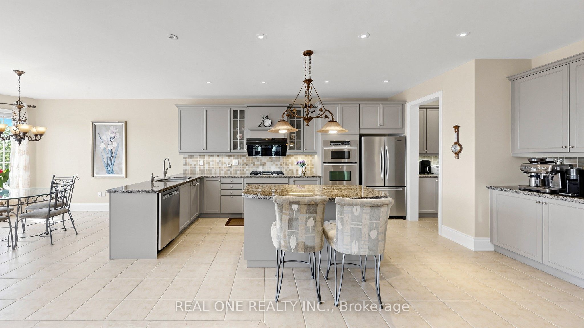 Listing 73109 Image