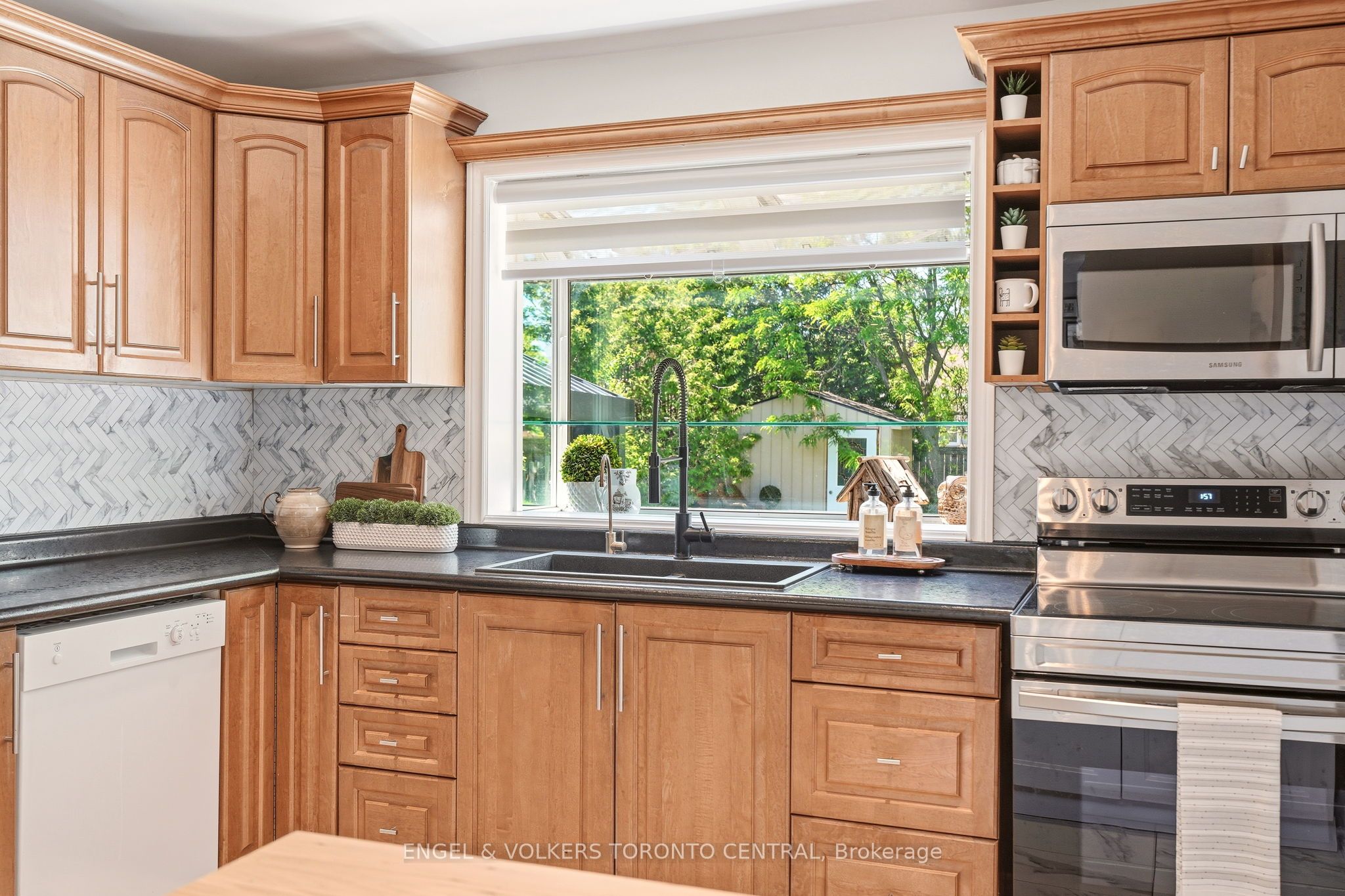 Listing 72316 Image