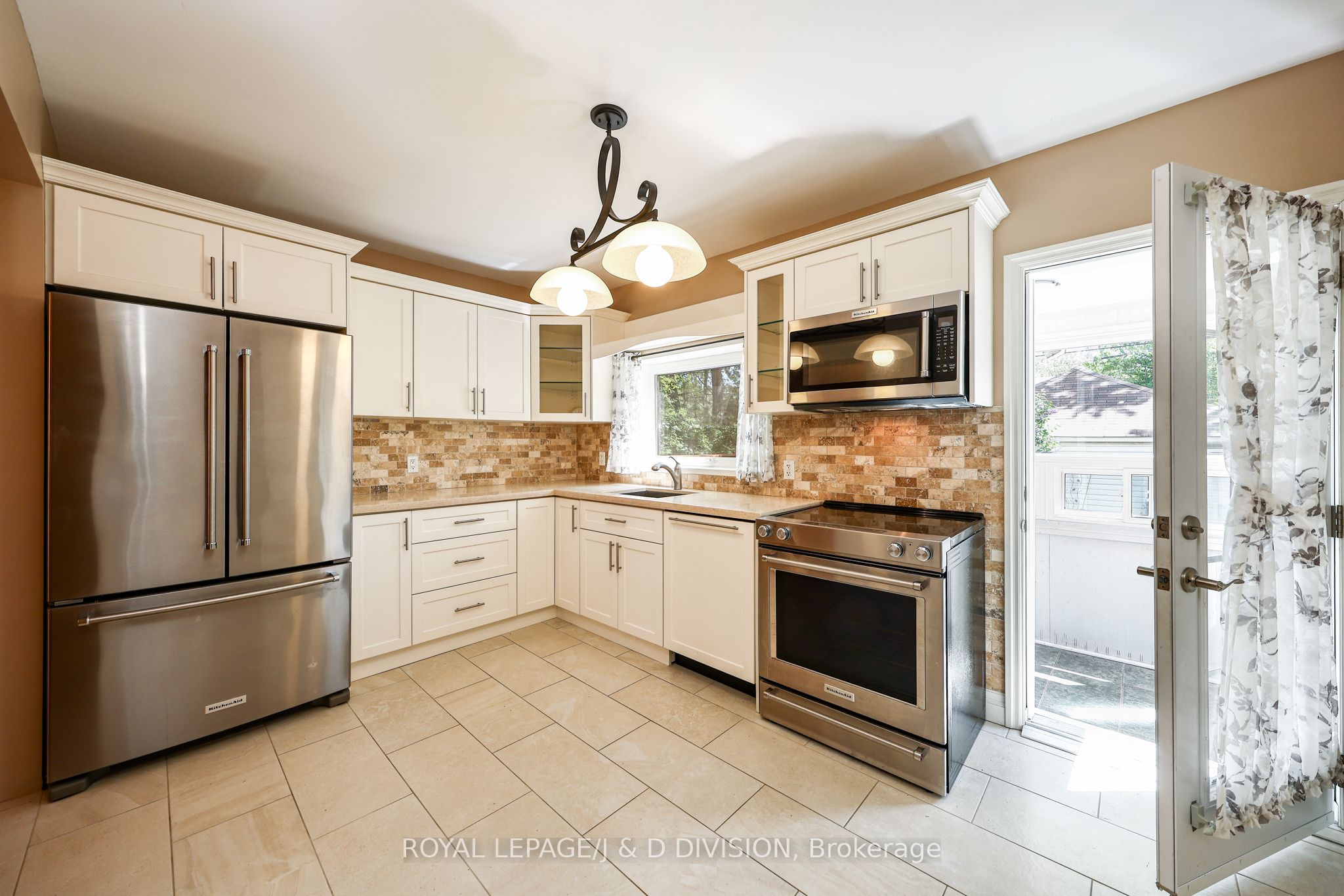 Listing 71777 Image