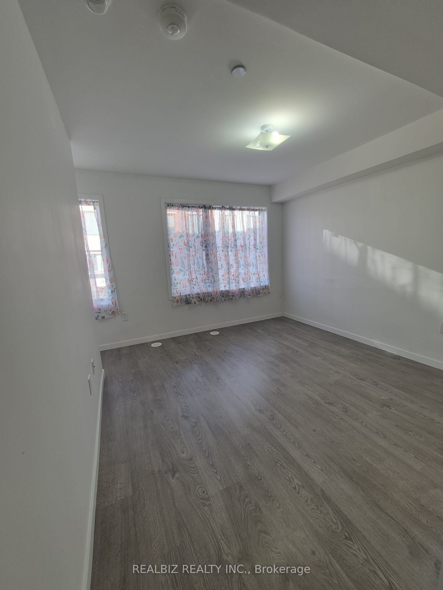 Listing 82124 Image