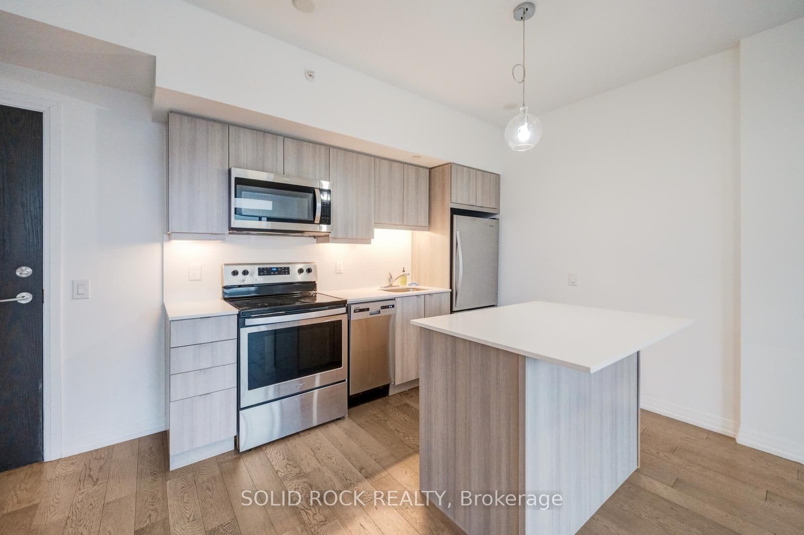 Listing 73233 Image