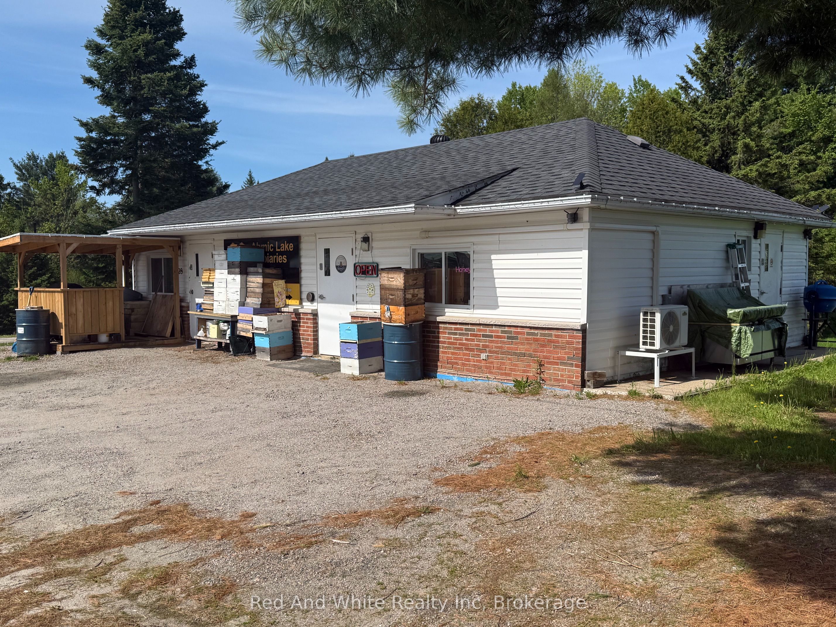 Listing 76032 Image