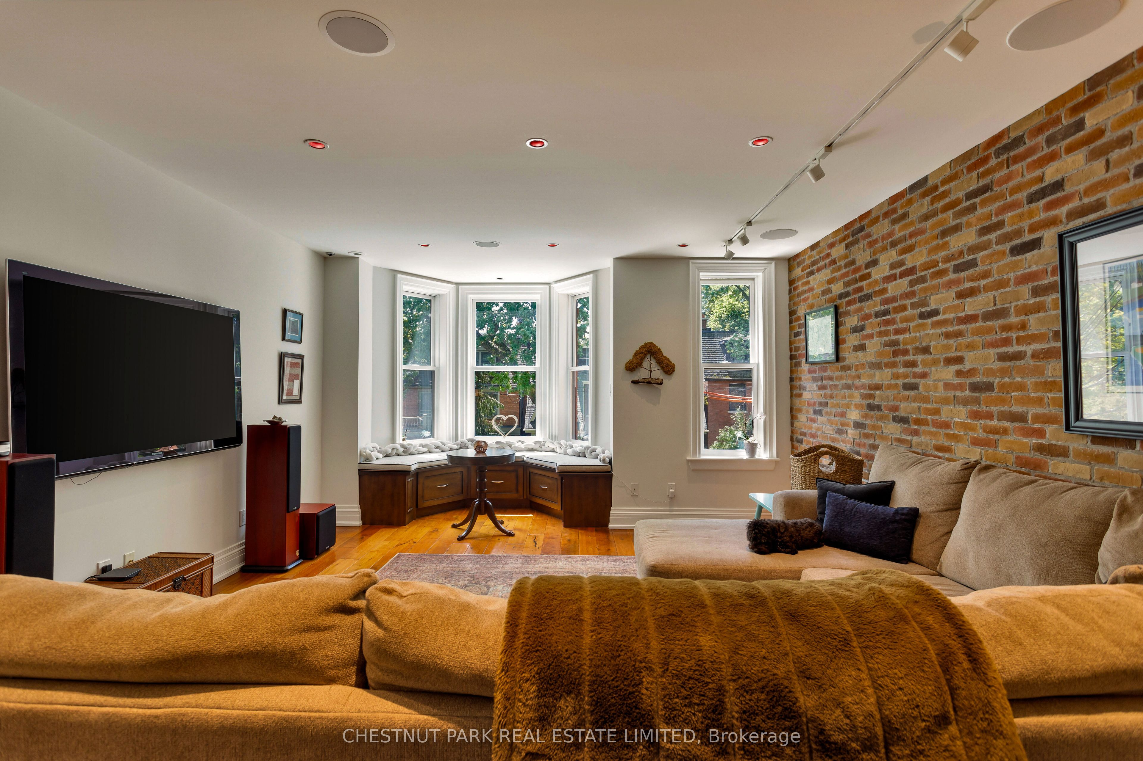 Listing 82457 Image