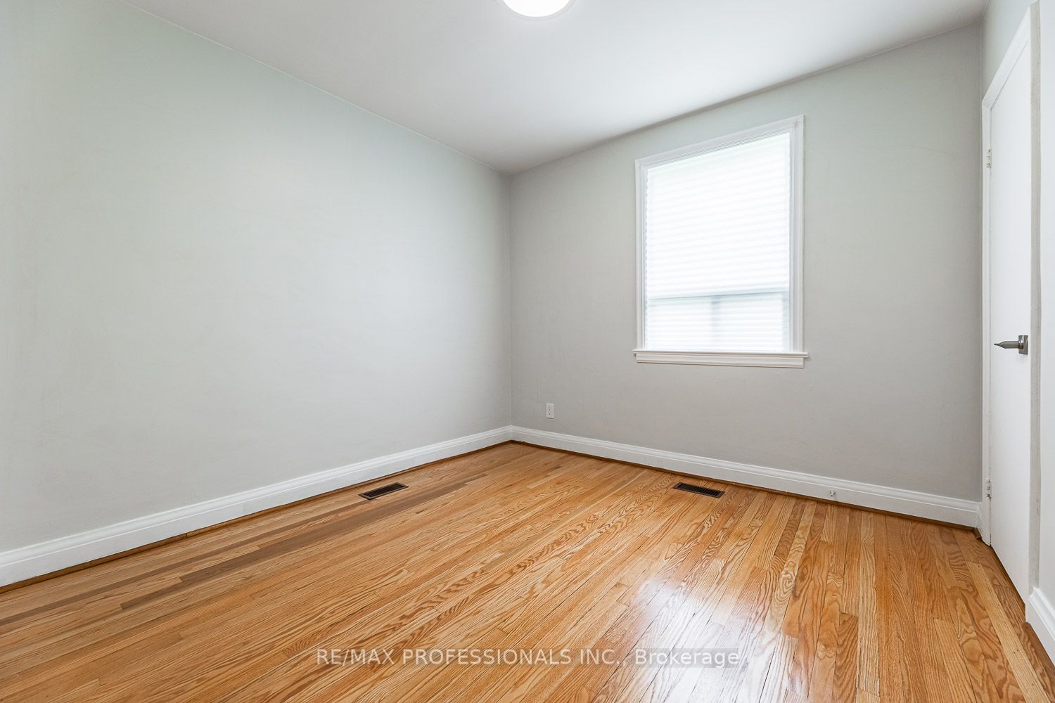 Listing 102575 Image