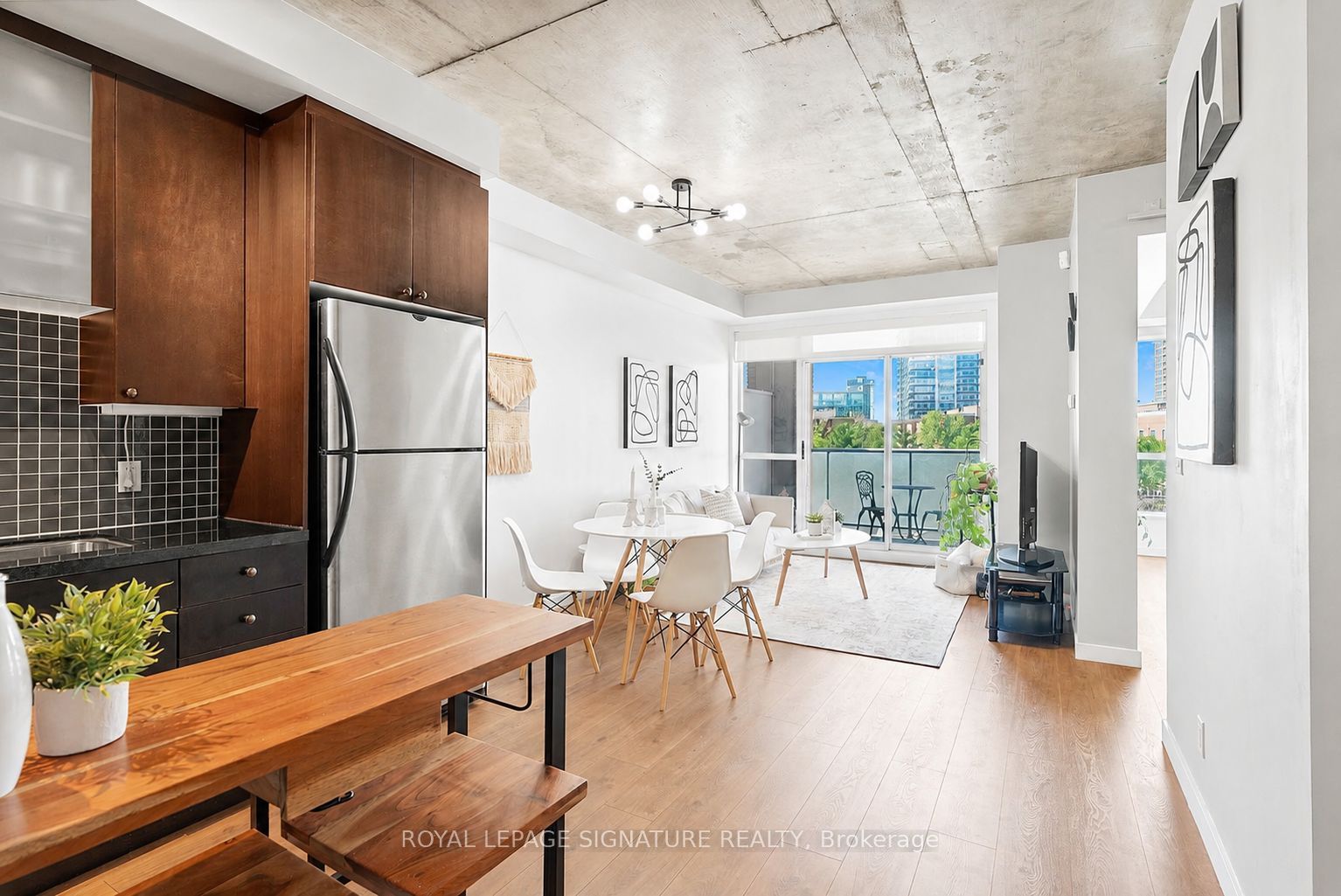 Listing 81214 Image