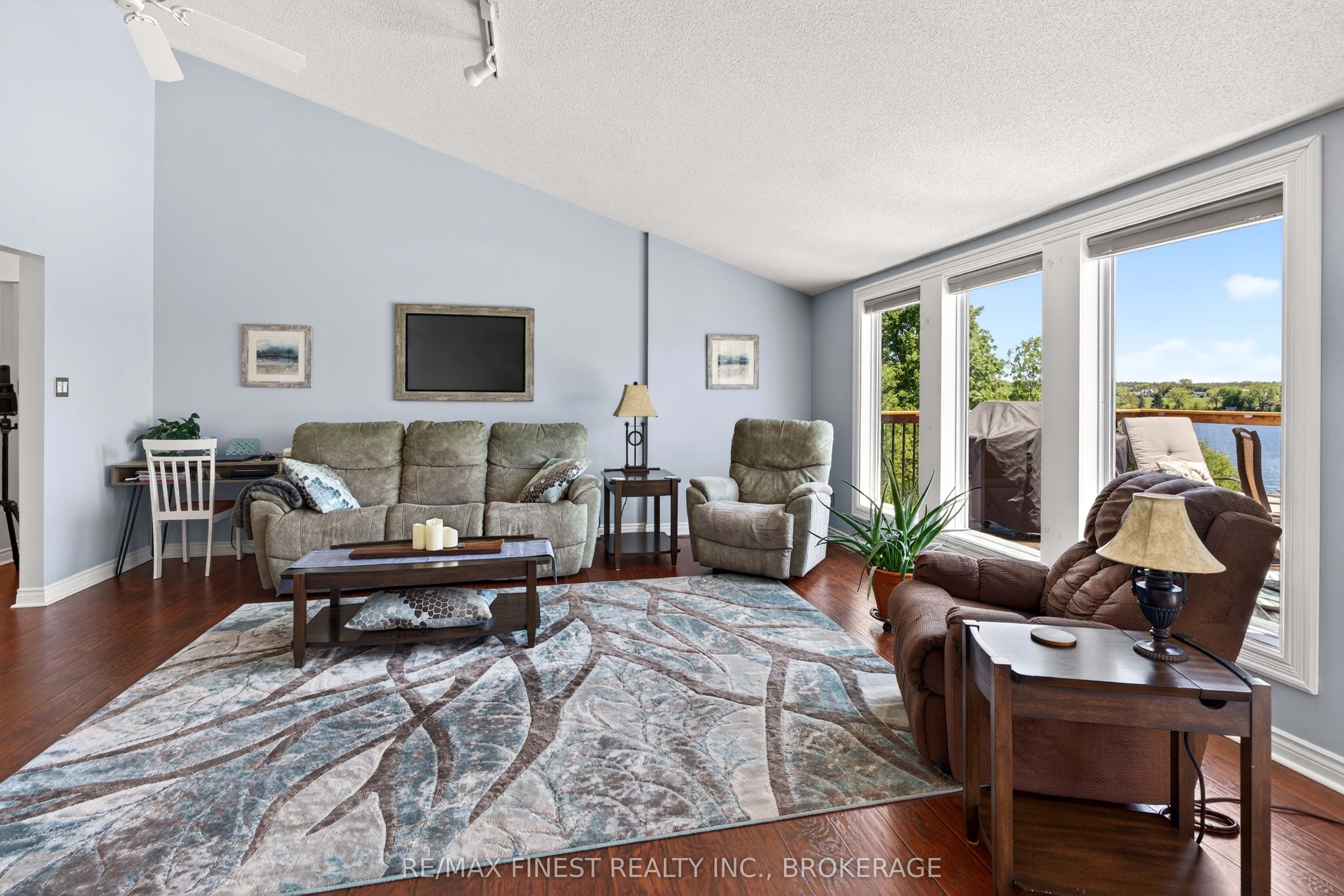 Listing 77413 Image