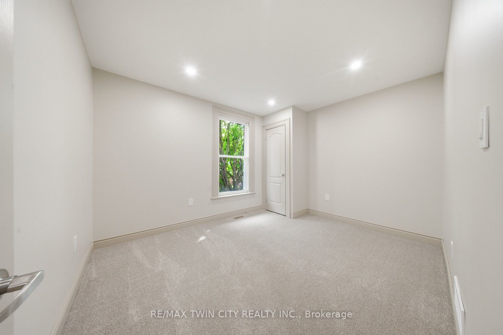 Listing 86281 Image