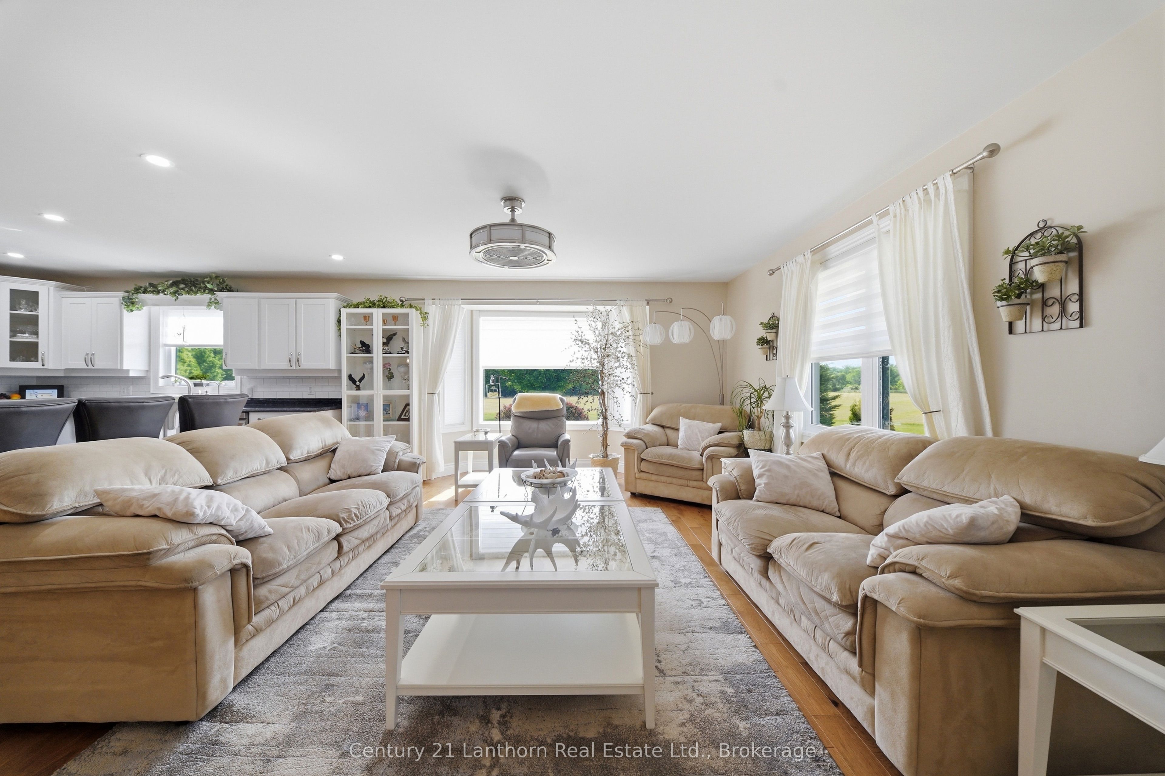 Listing 90949 Image