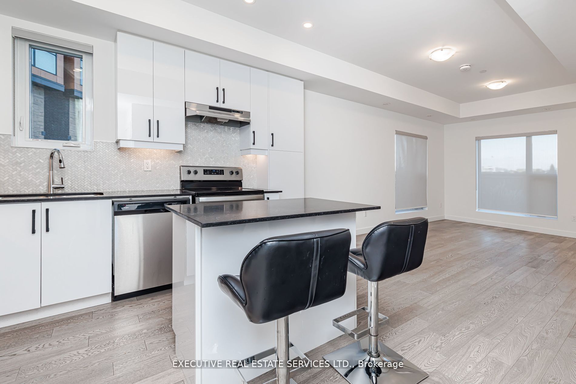 Listing 103537 Image