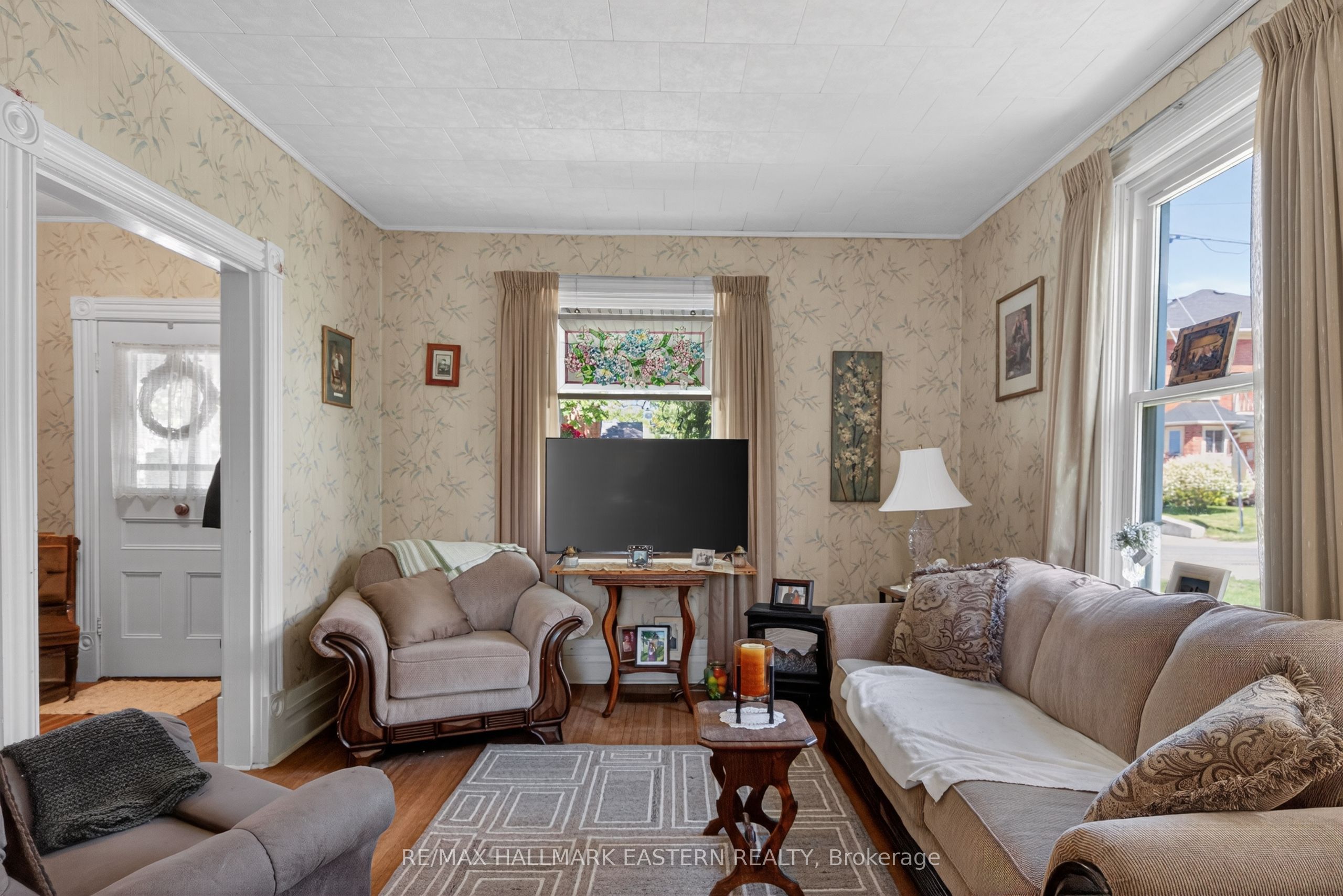 Listing 82105 Image