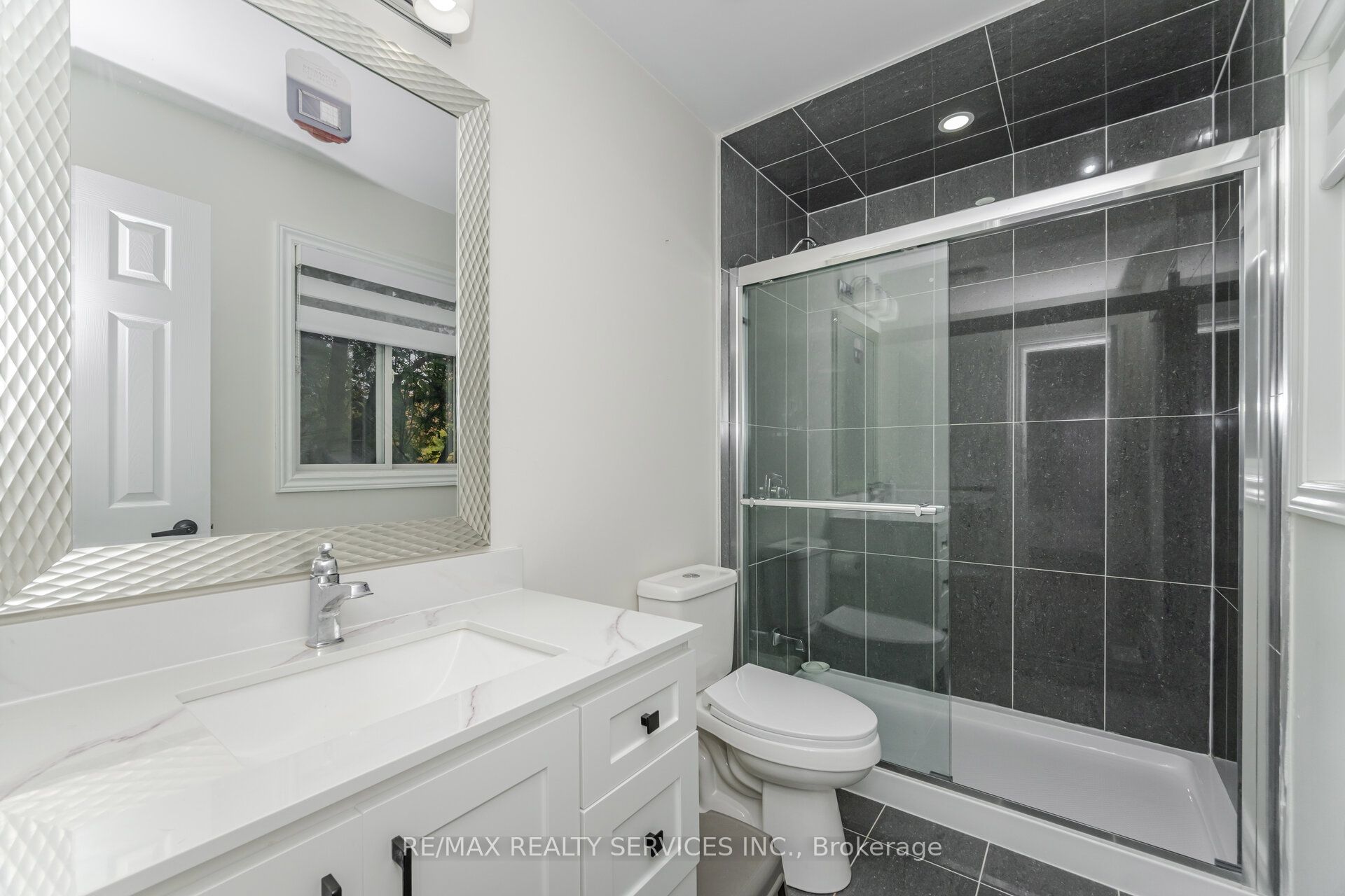 Listing 83811 Image