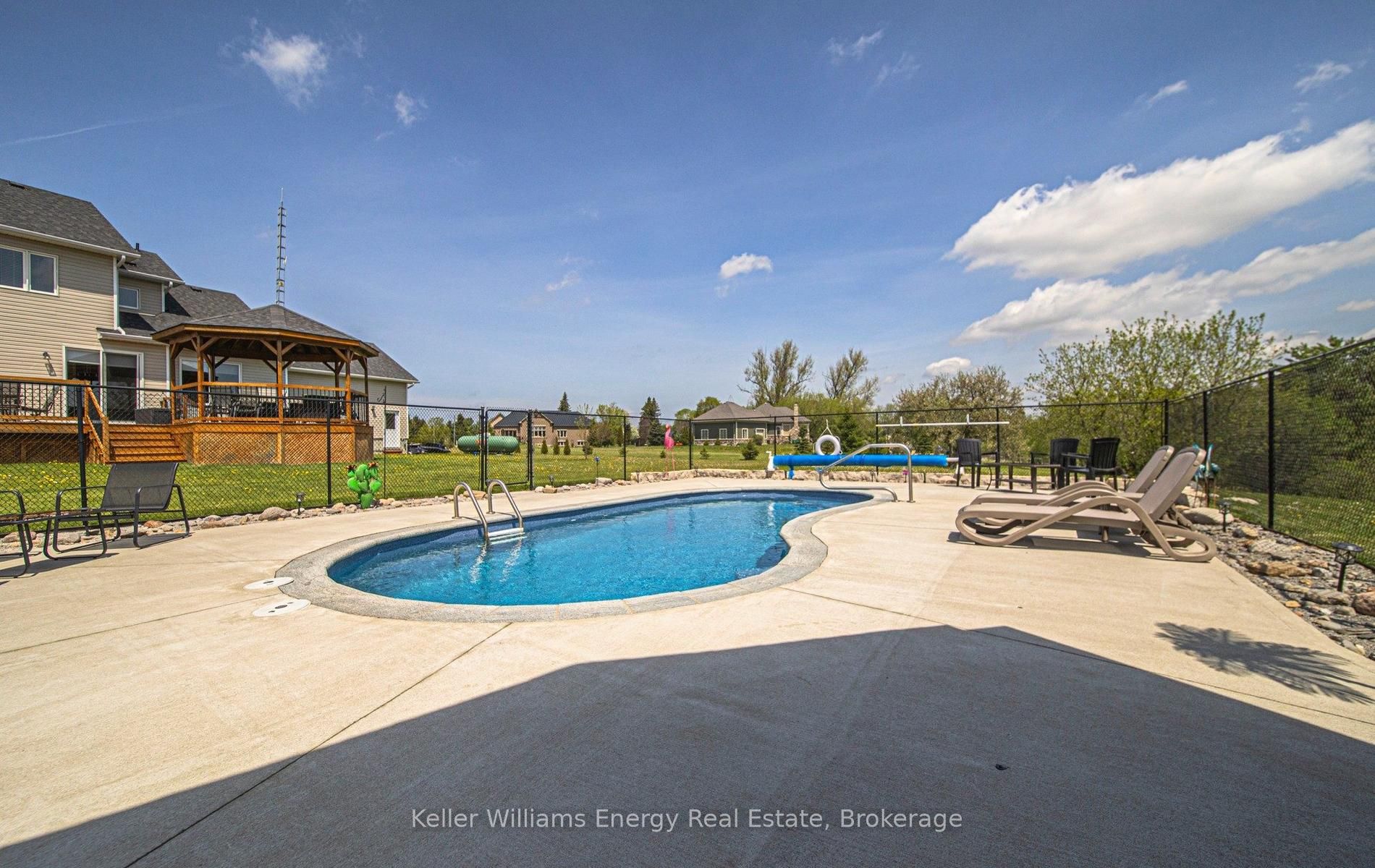 Listing 90158 Image