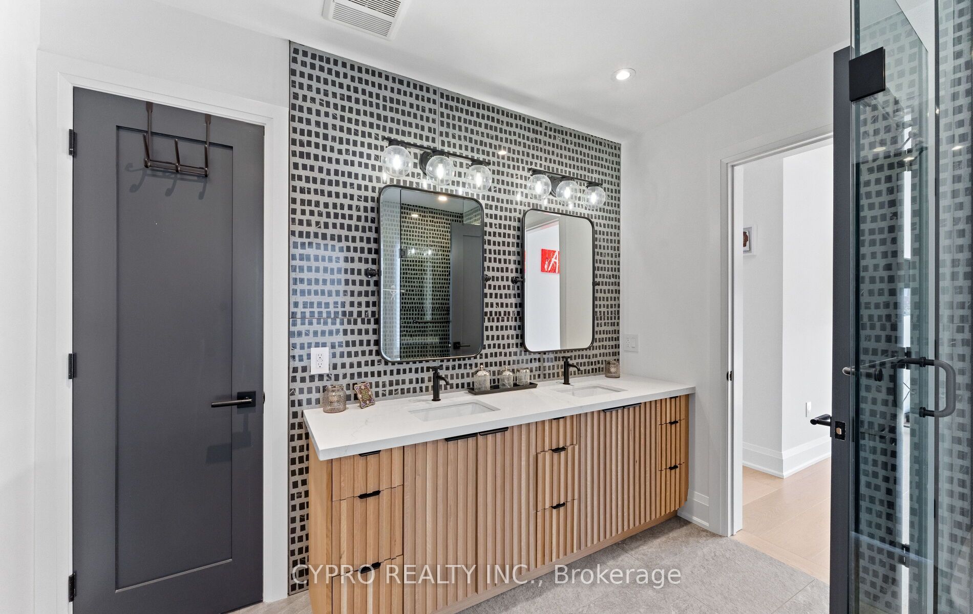 Listing 92515 Image