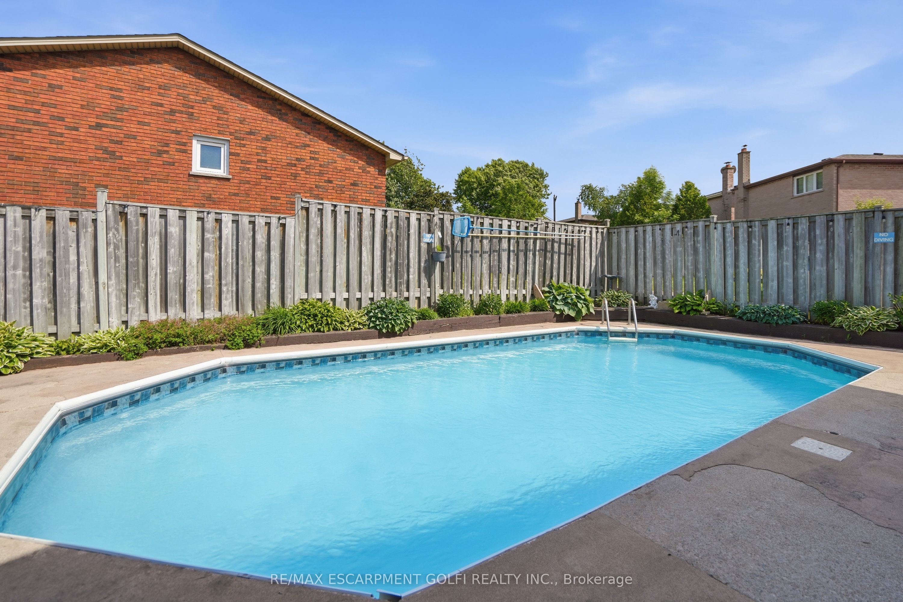 Listing 94516 Image