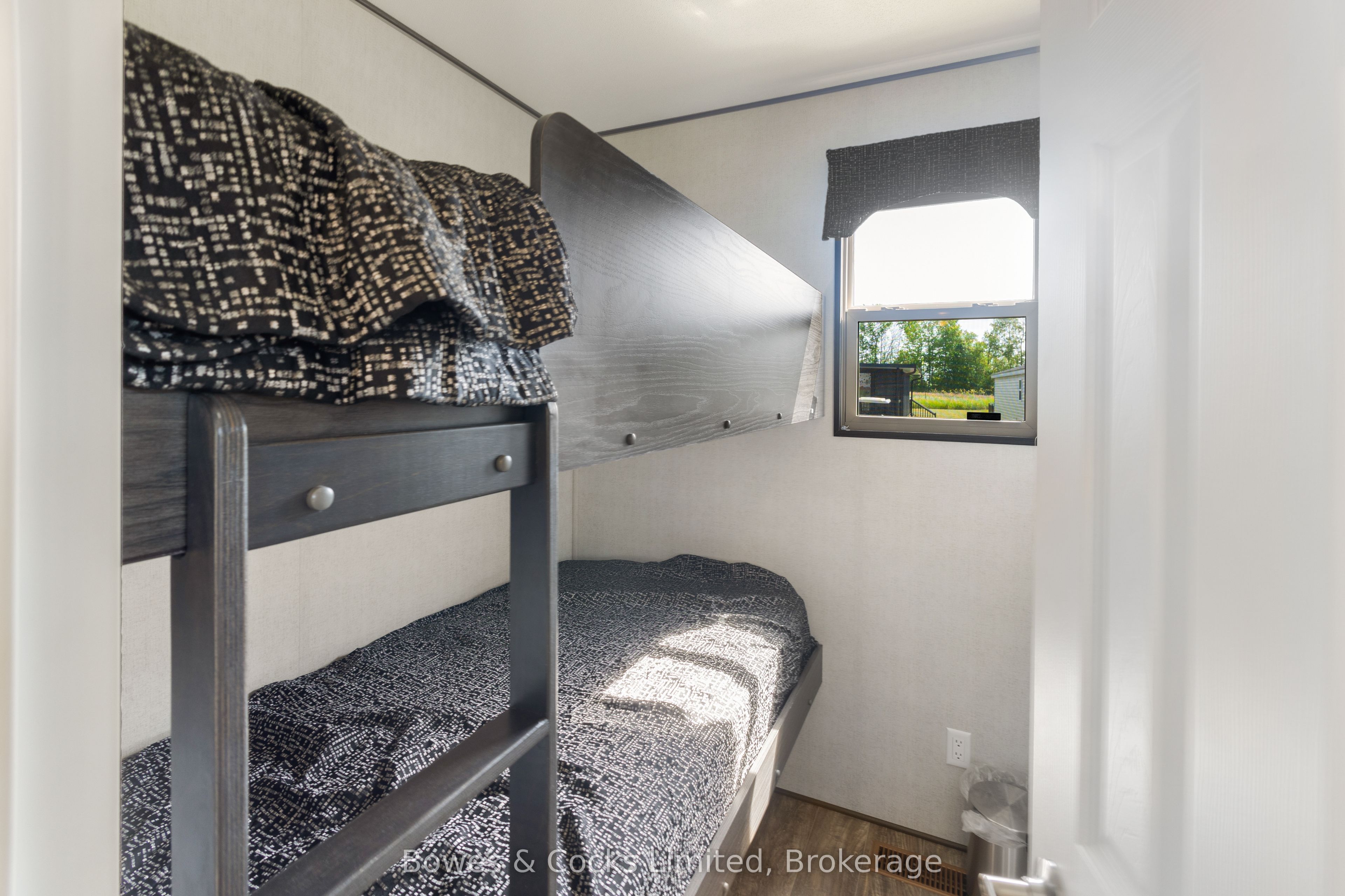 Listing 233595 Image