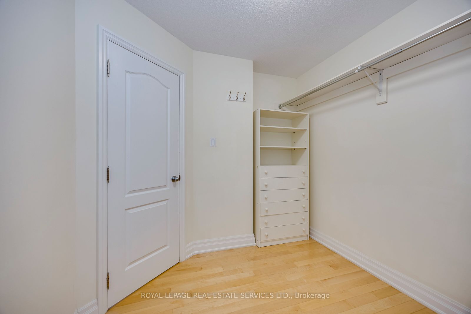 Listing 106049 Image