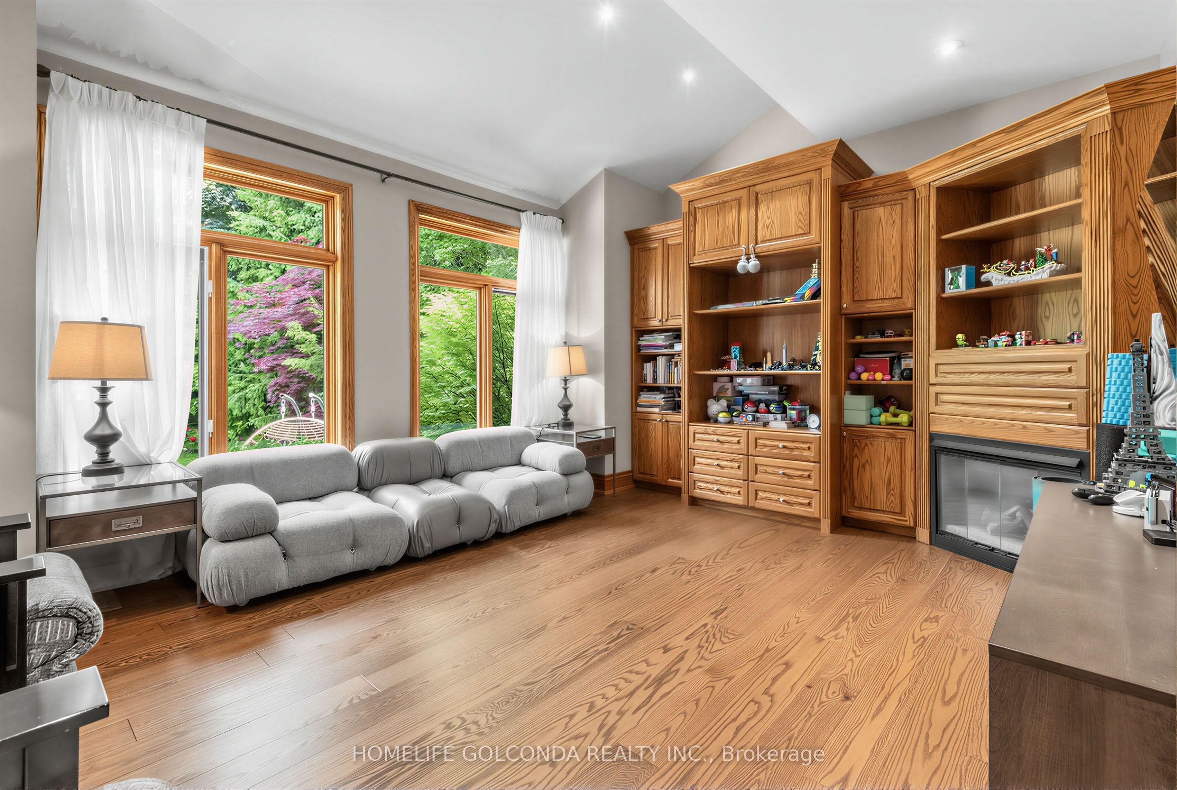 Listing 103927 Image