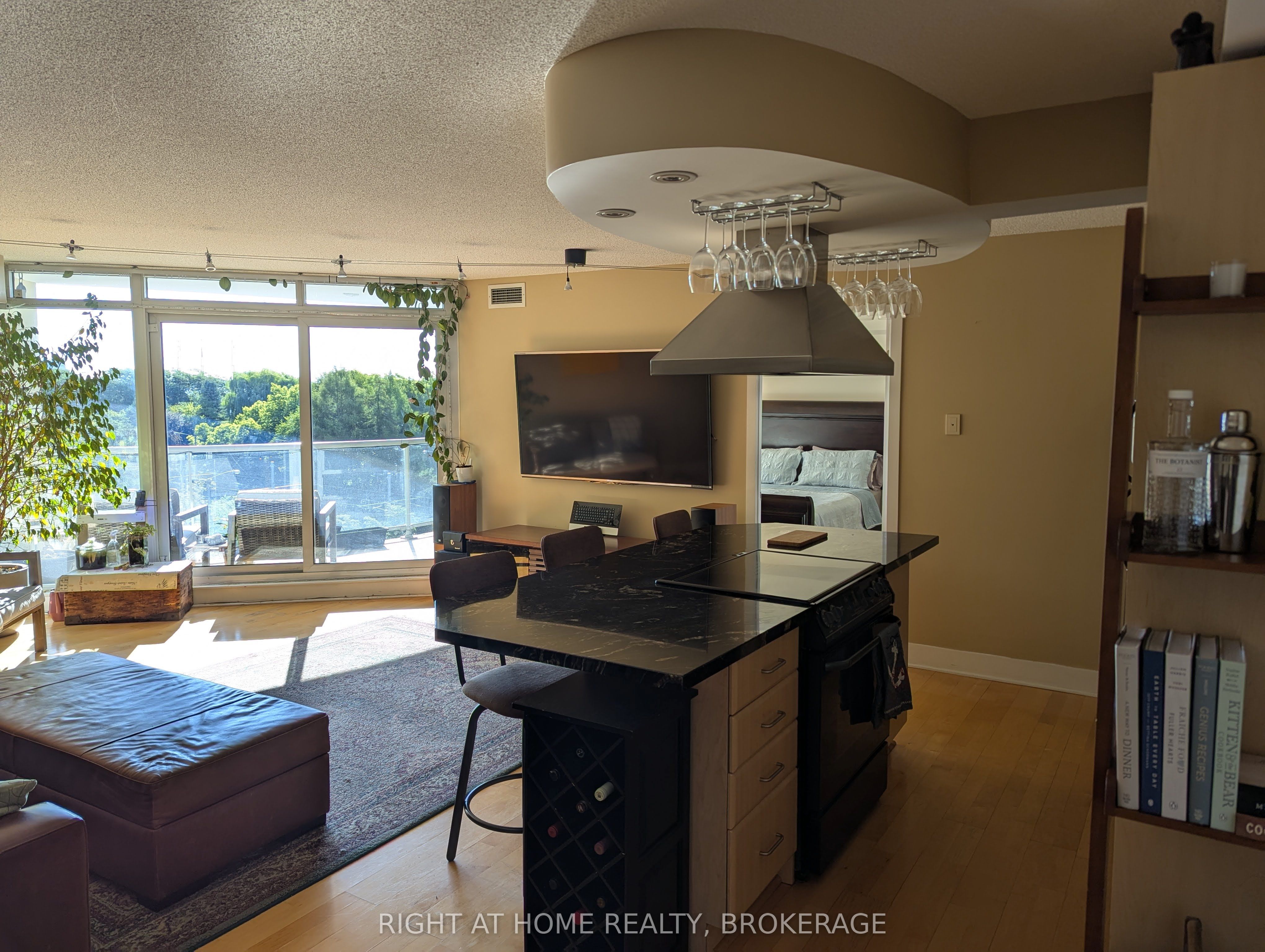 Listing 100220 Image