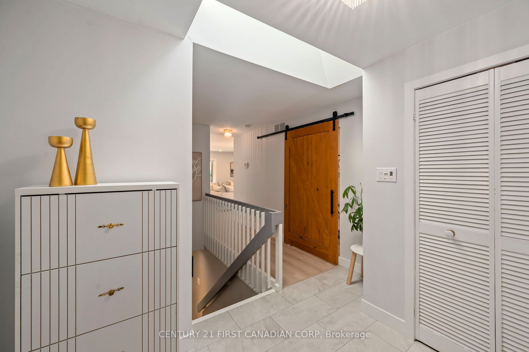 Listing 100718 Image