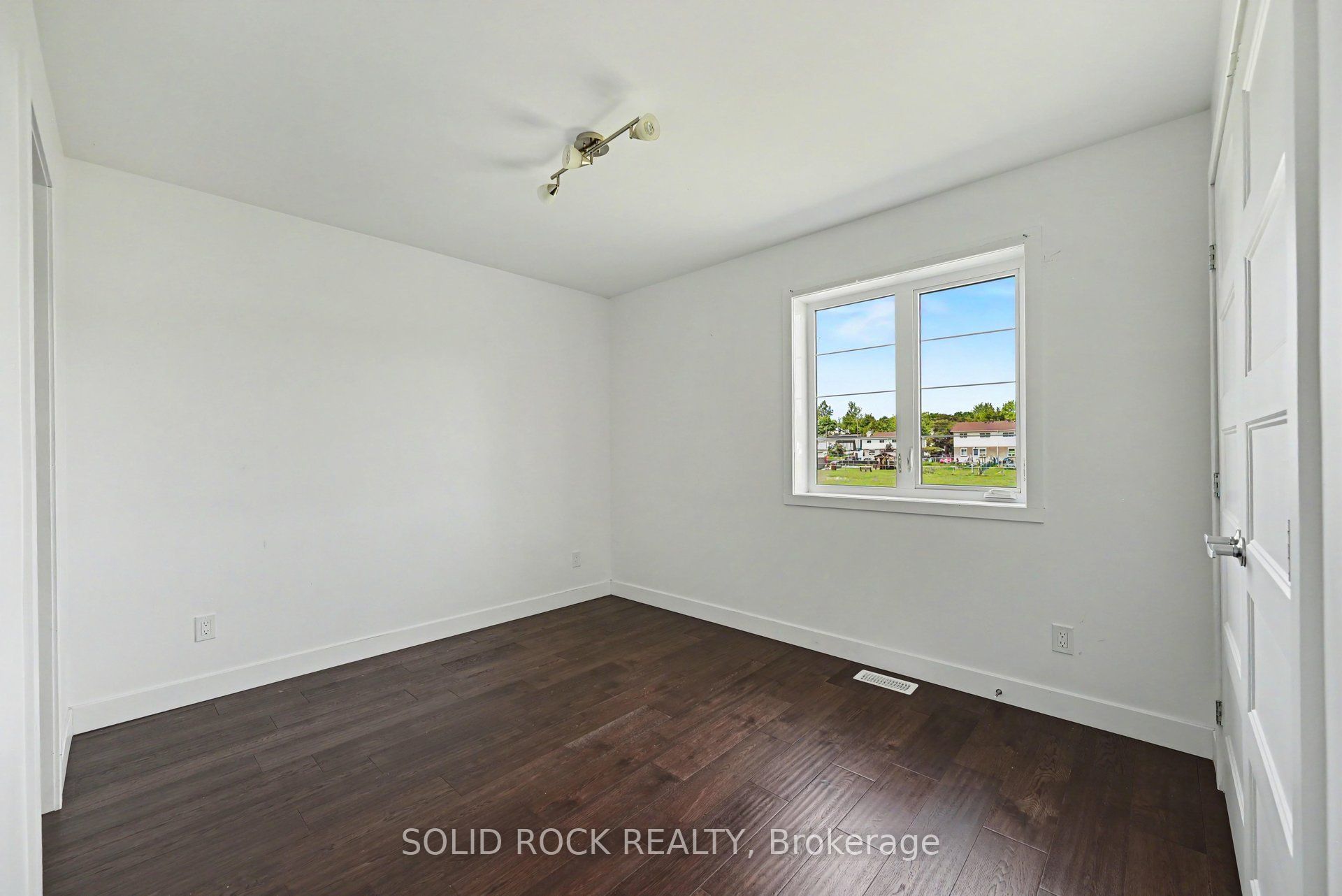Listing 103961 Image