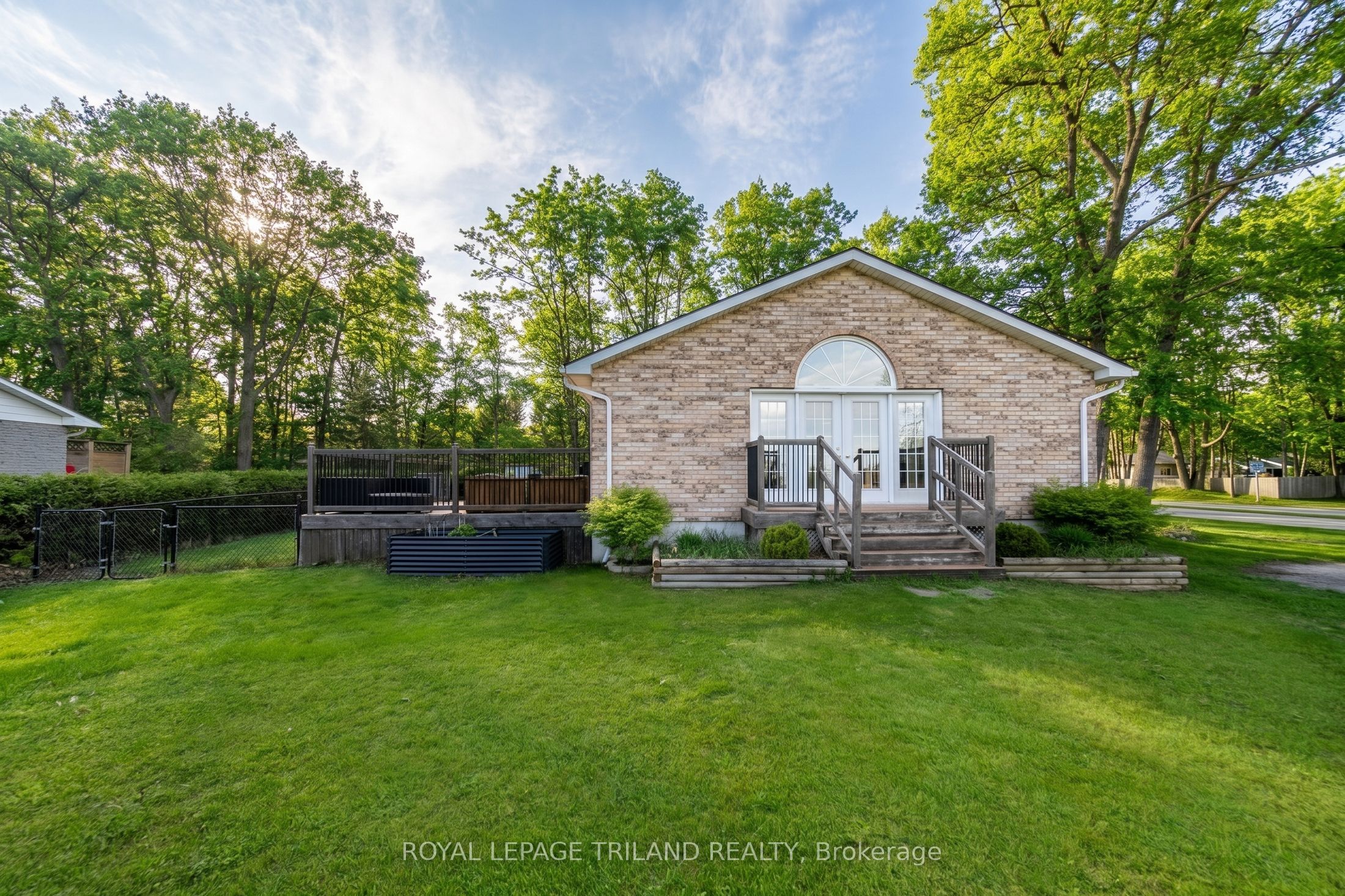 Listing 102711 Image
