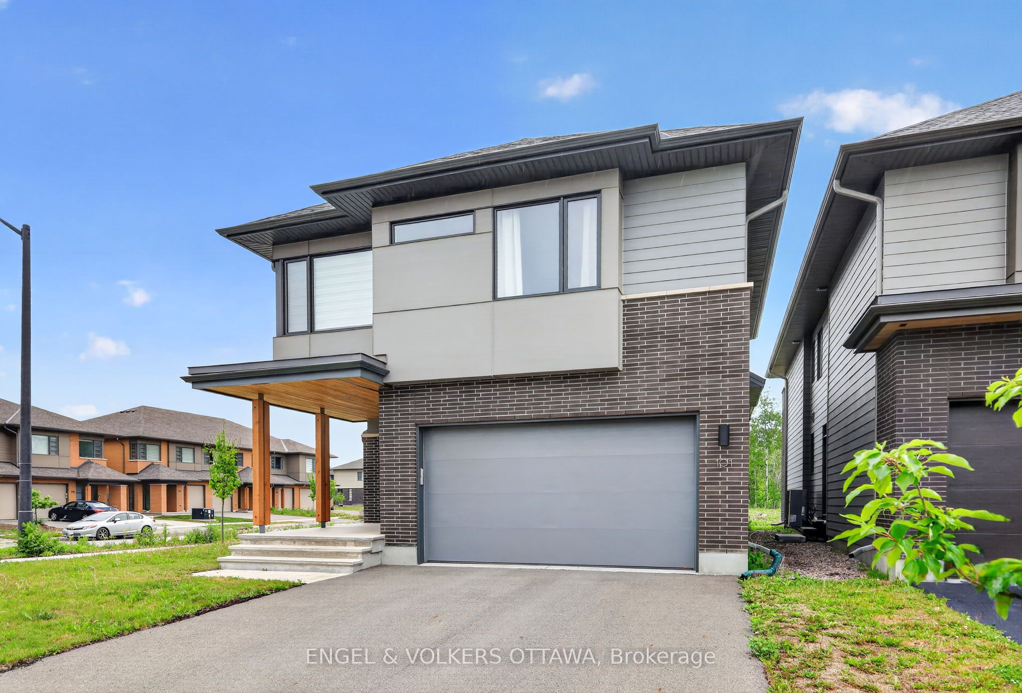 Listing 103012 Image