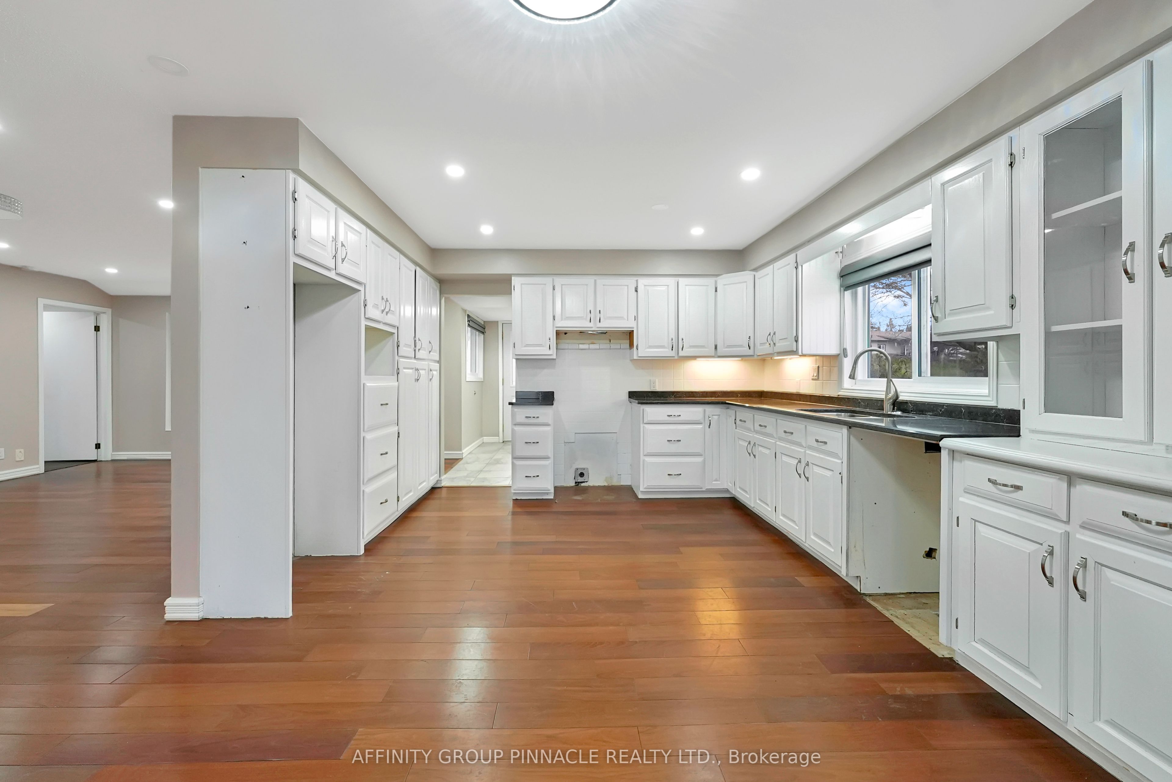Listing 105207 Image