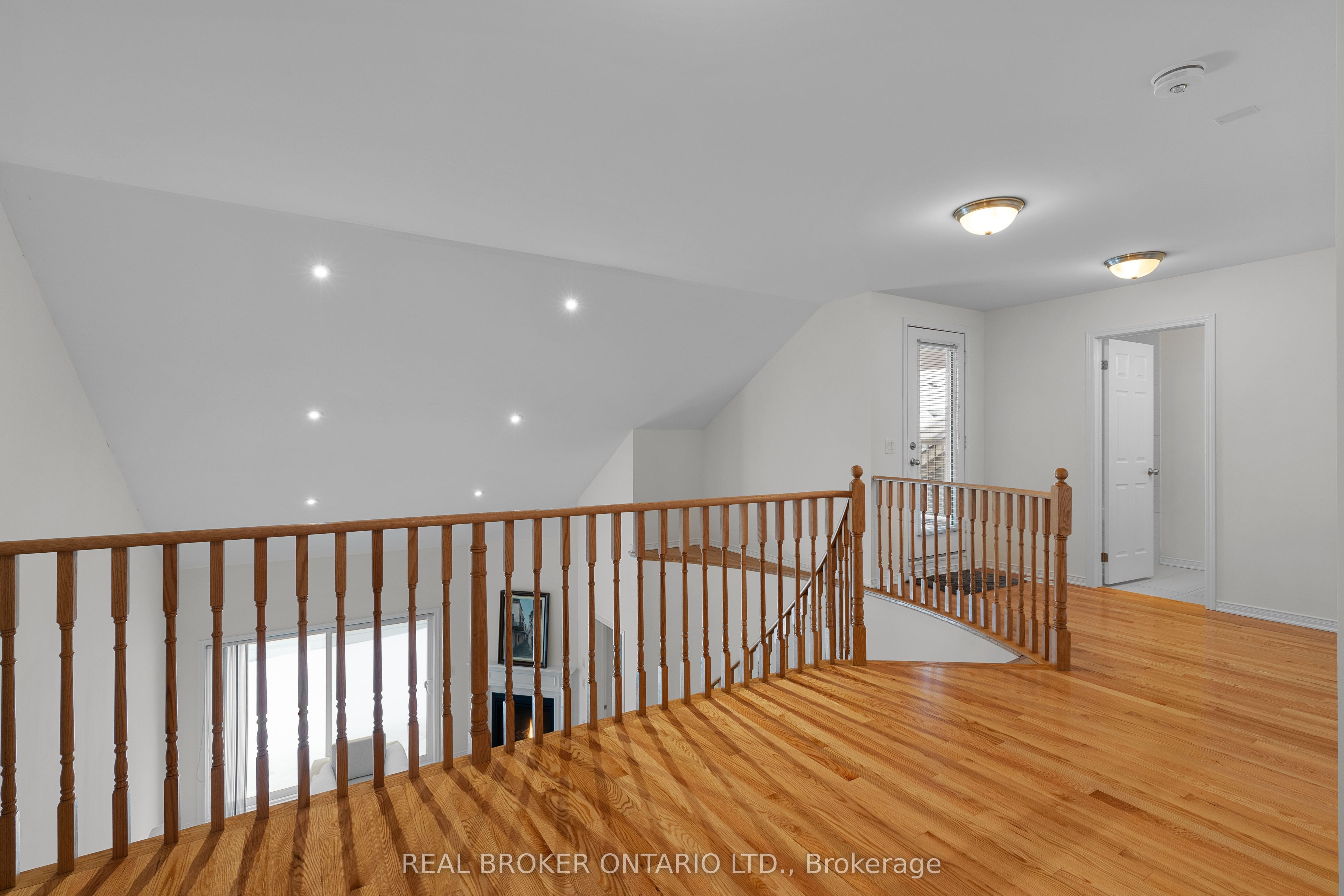 Listing 104312 Image