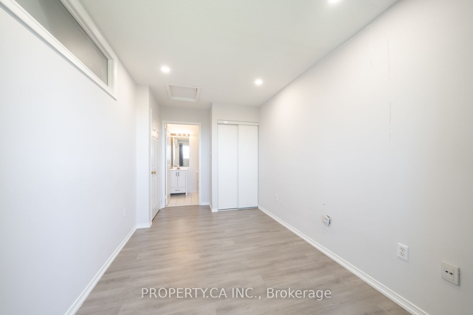 Listing 105977 Image