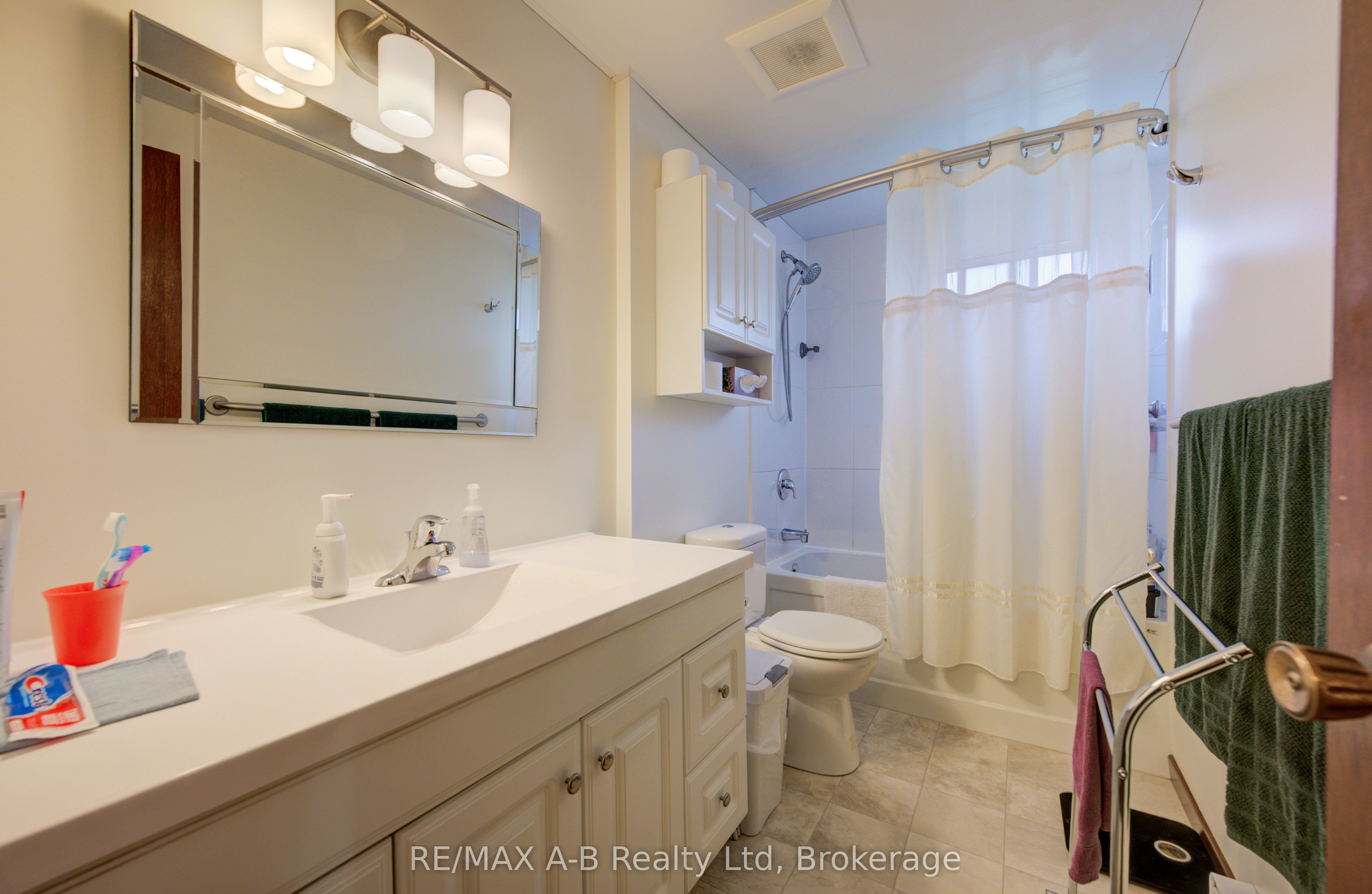 Listing 110051 Image