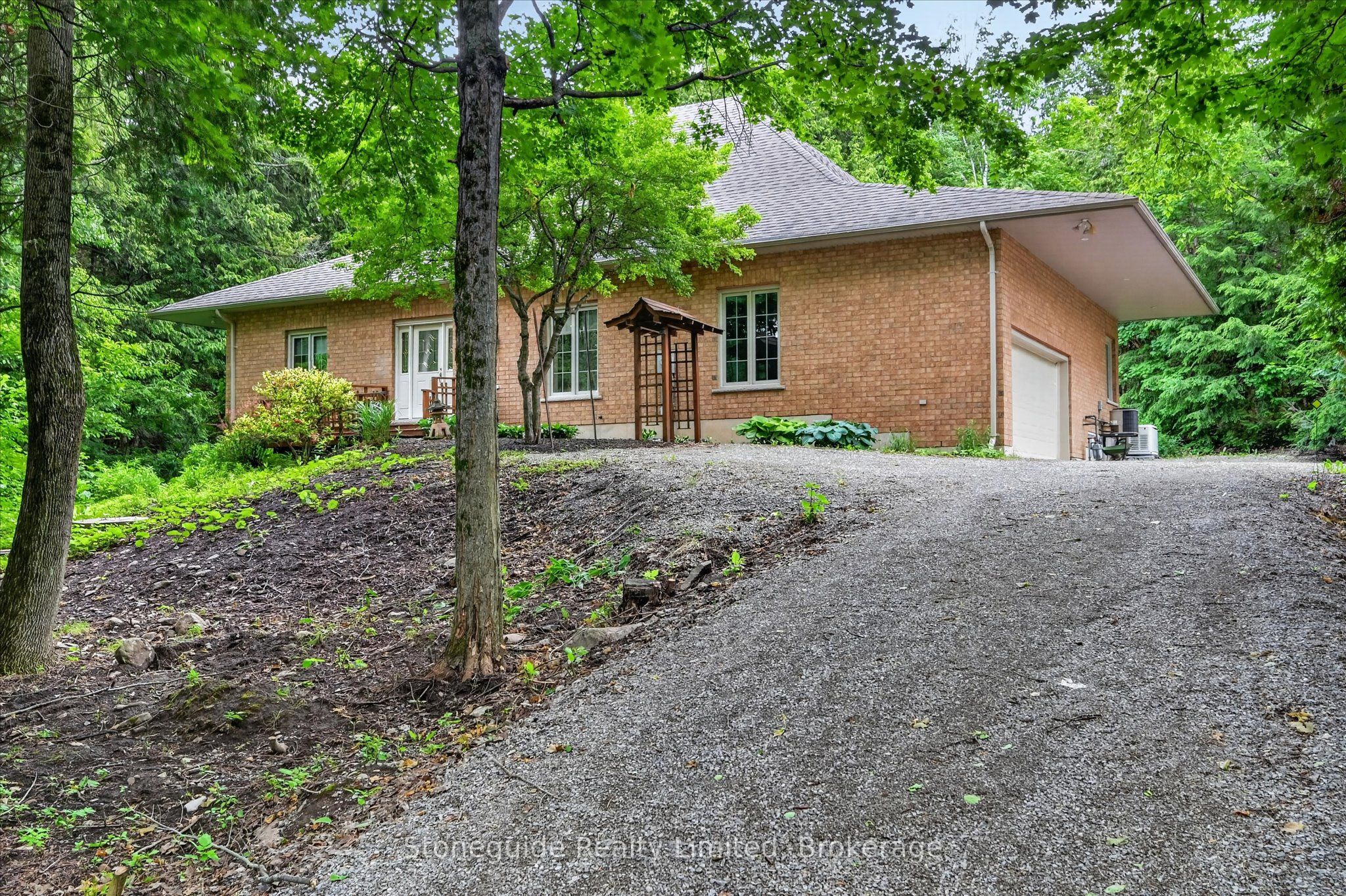 Listing 121209 Image