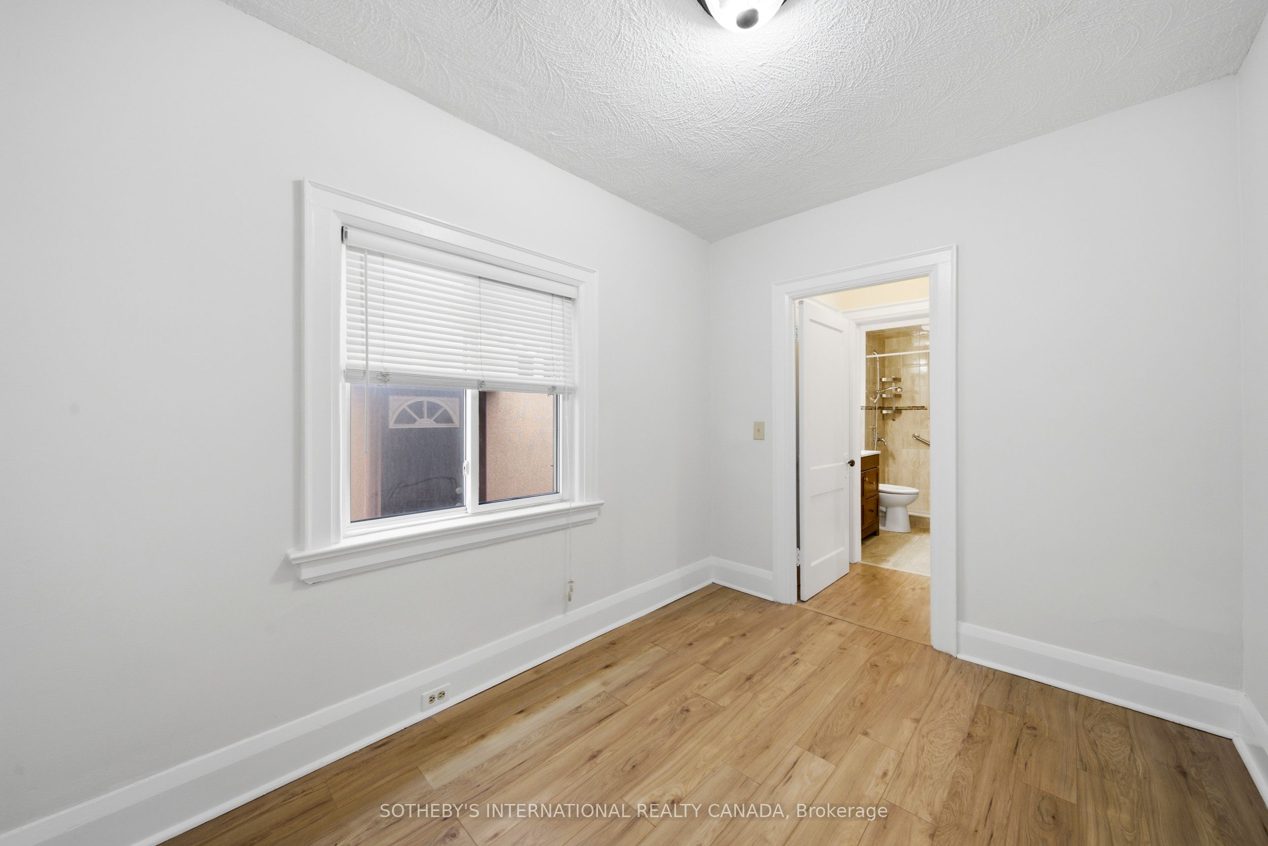 Listing 120076 Image
