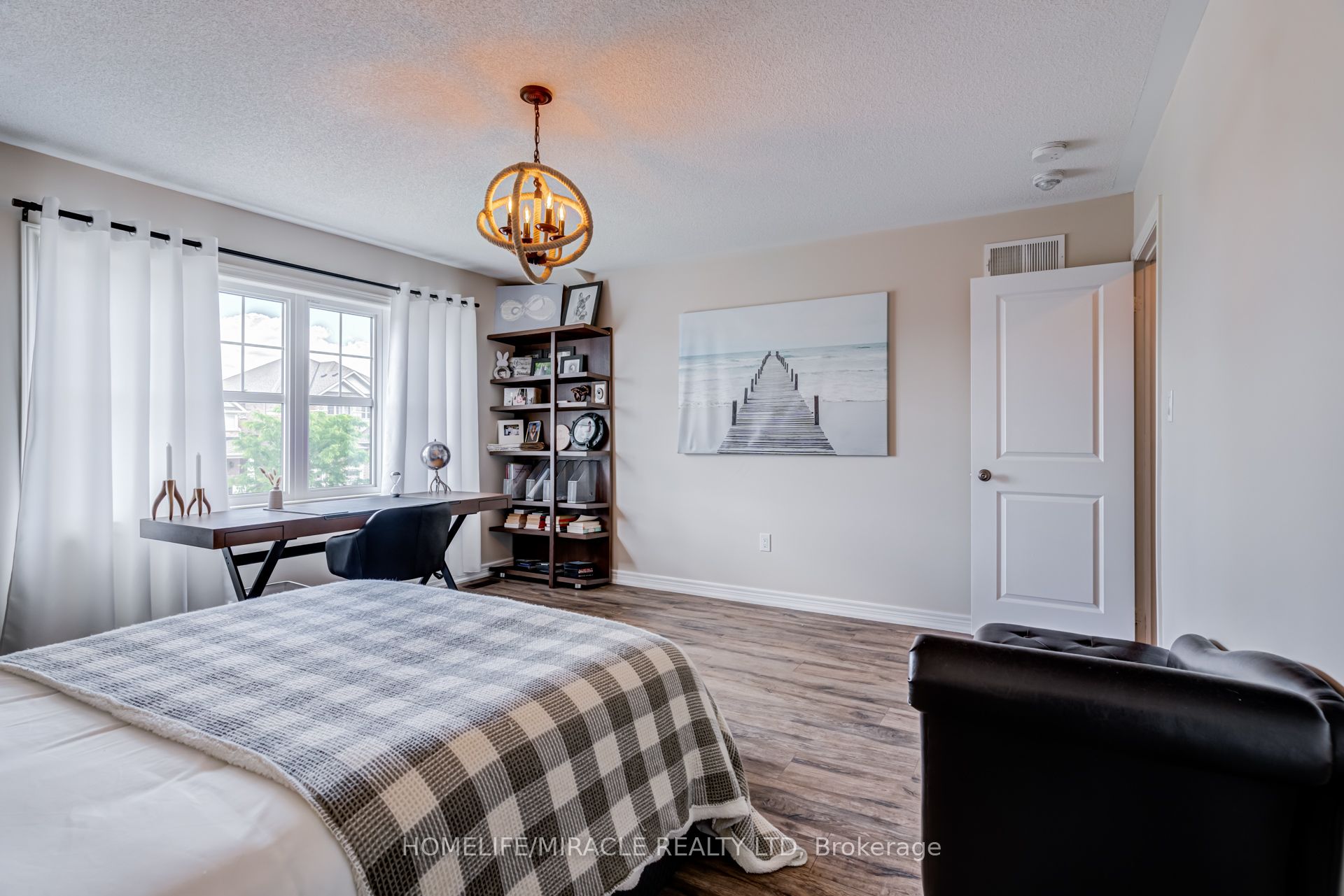 Listing 120205 Image