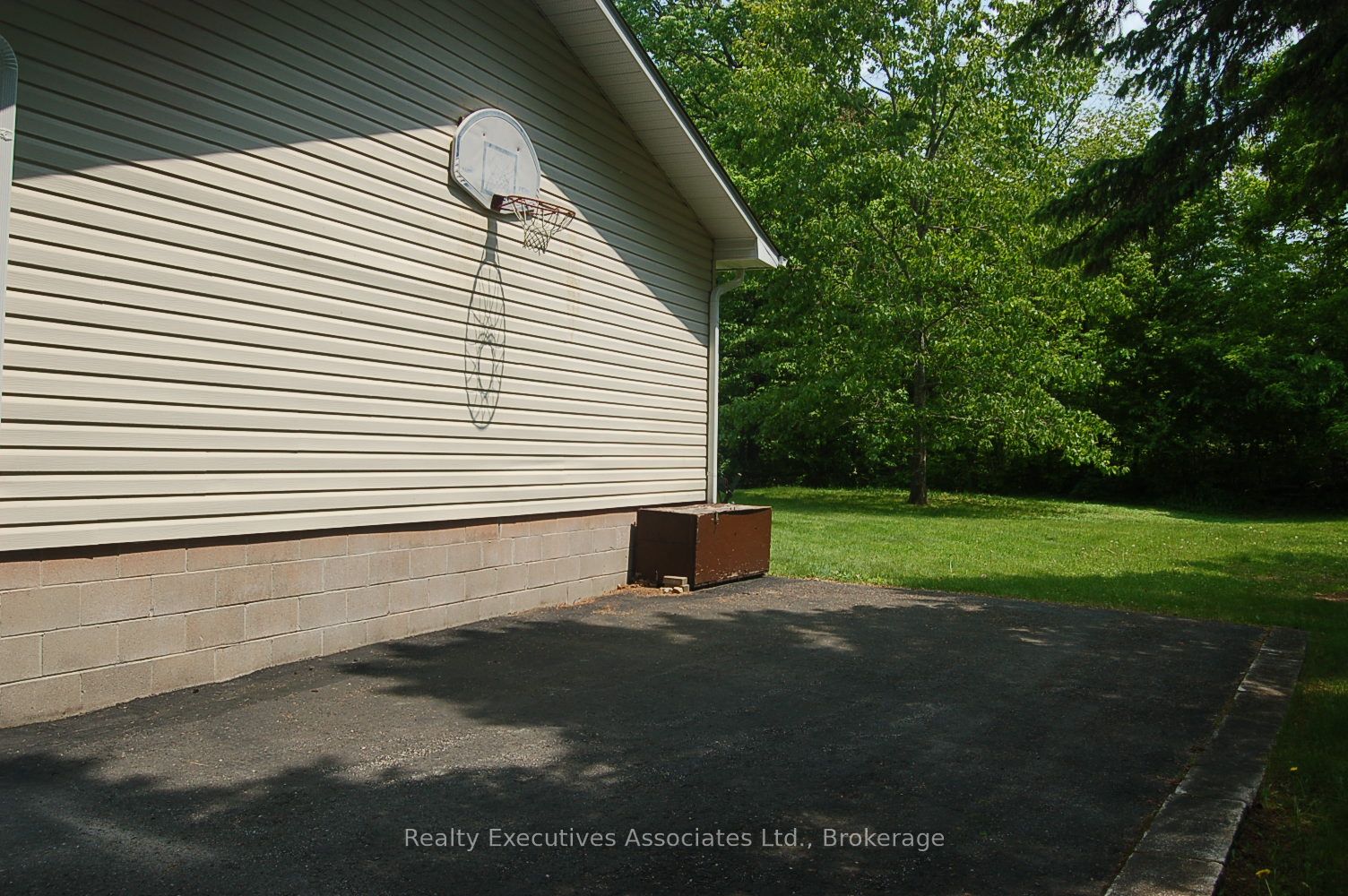 Listing 129809 Image
