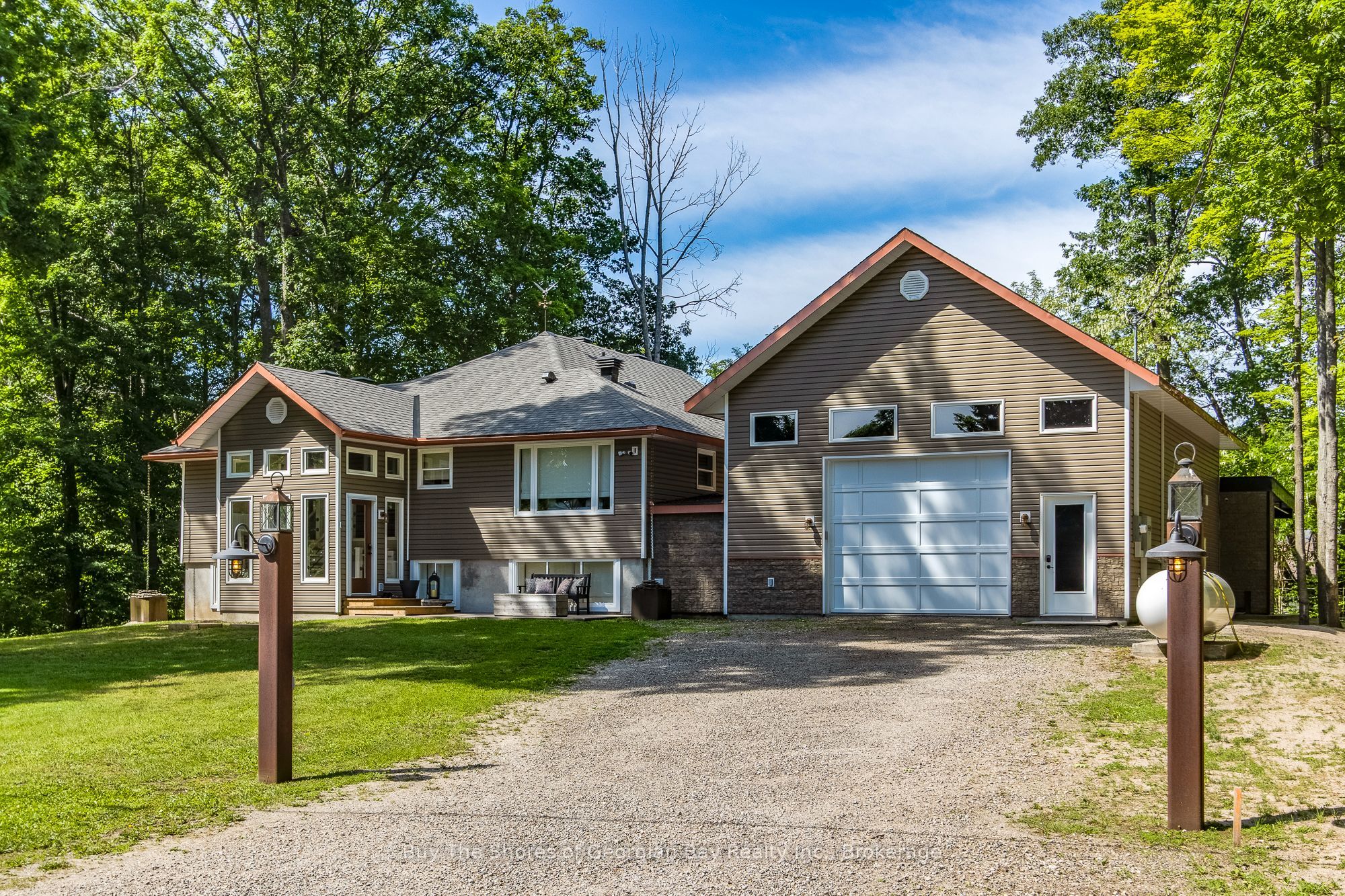 Listing 128166 Image