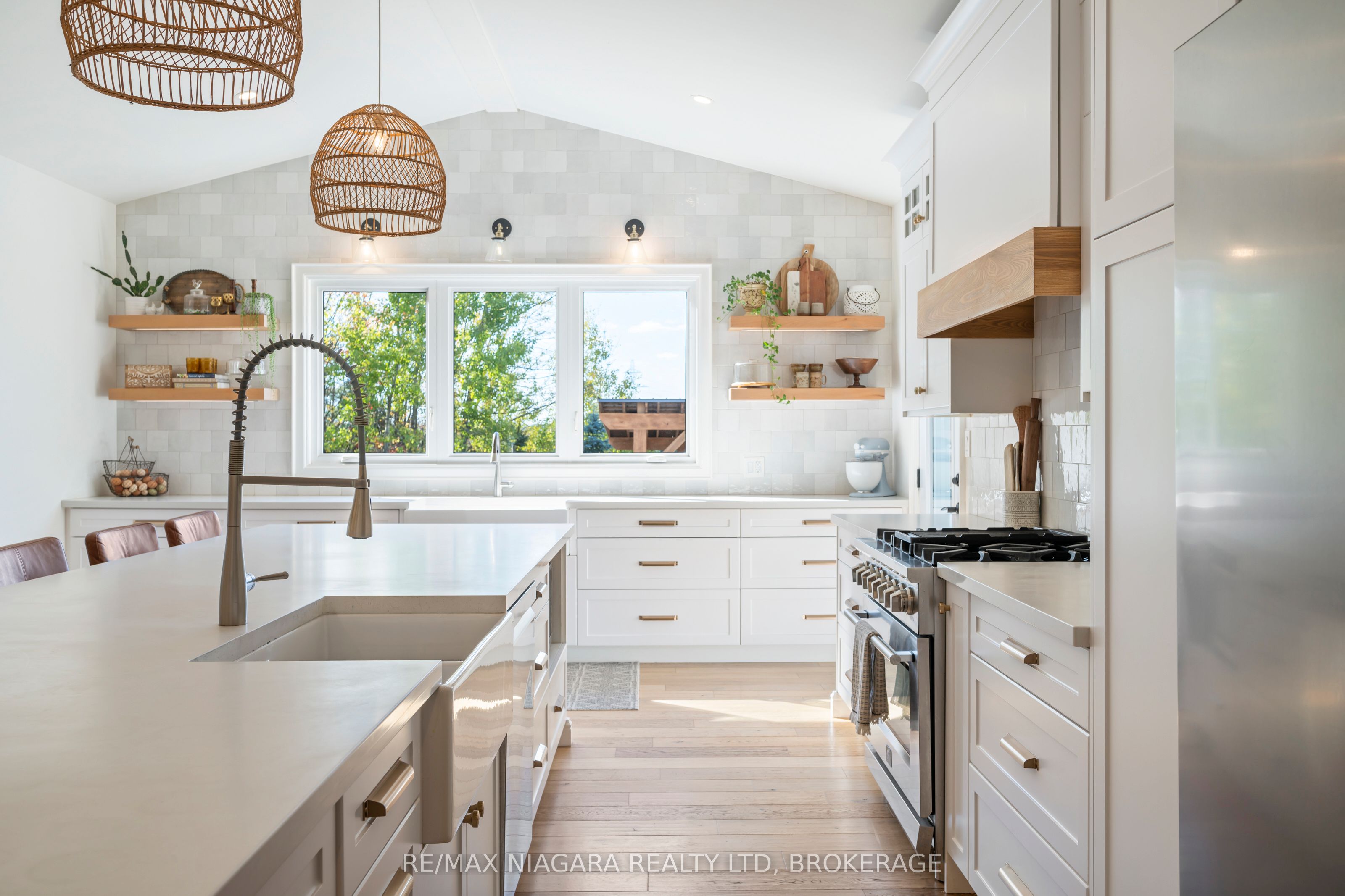 Listing 128365 Image