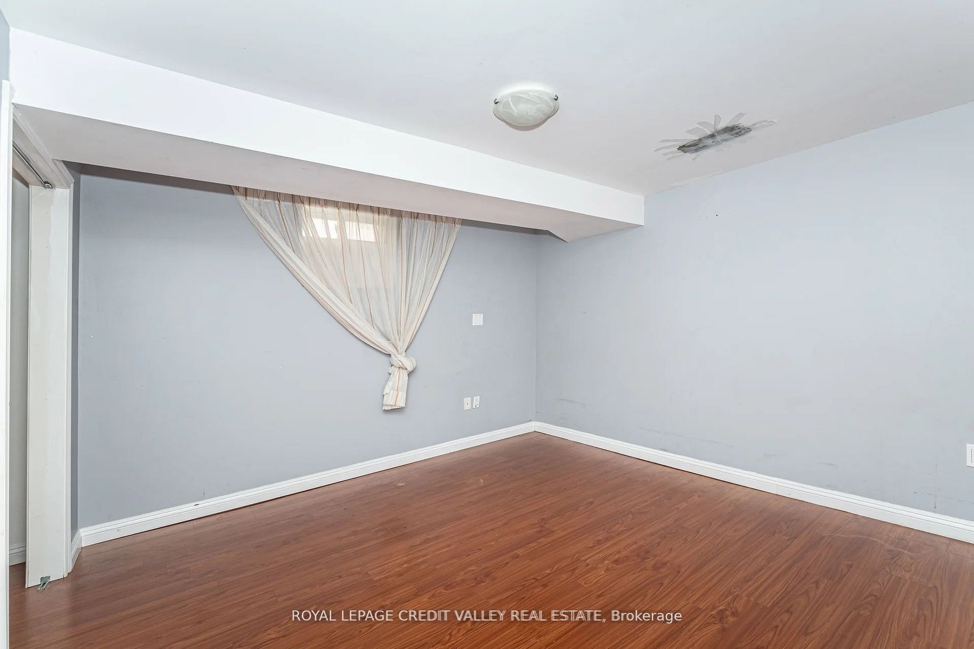 Listing 216002 Image