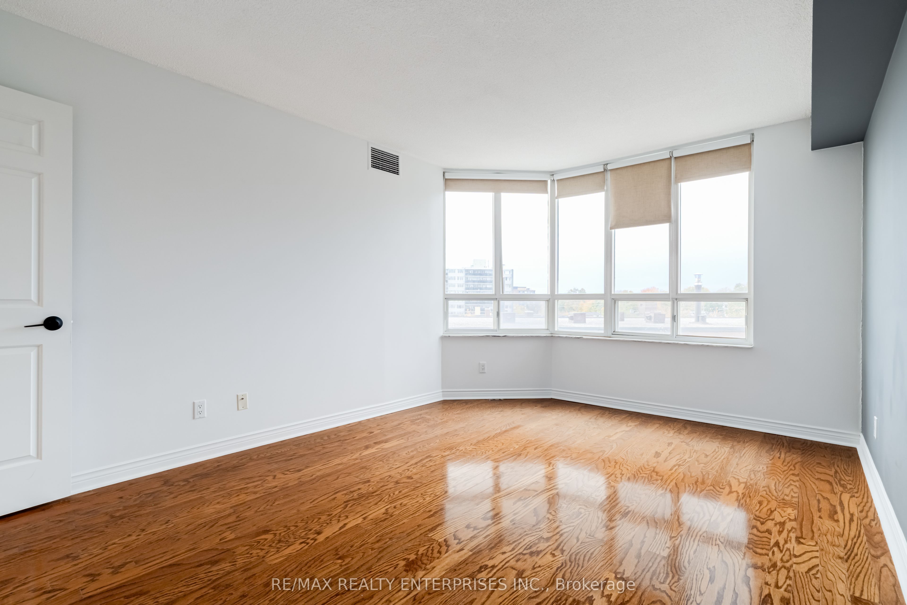 Listing 132409 Image