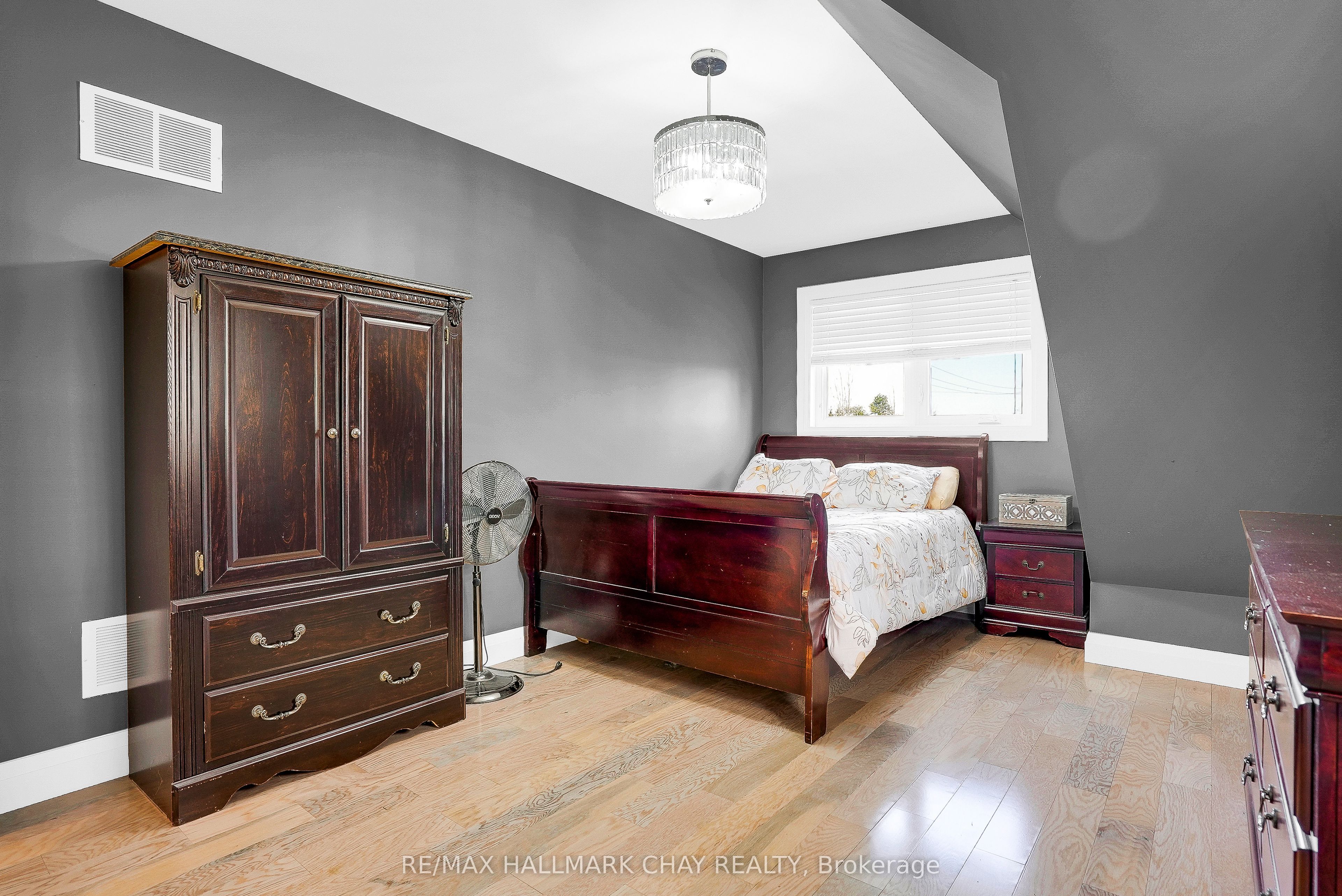 Listing 137403 Image