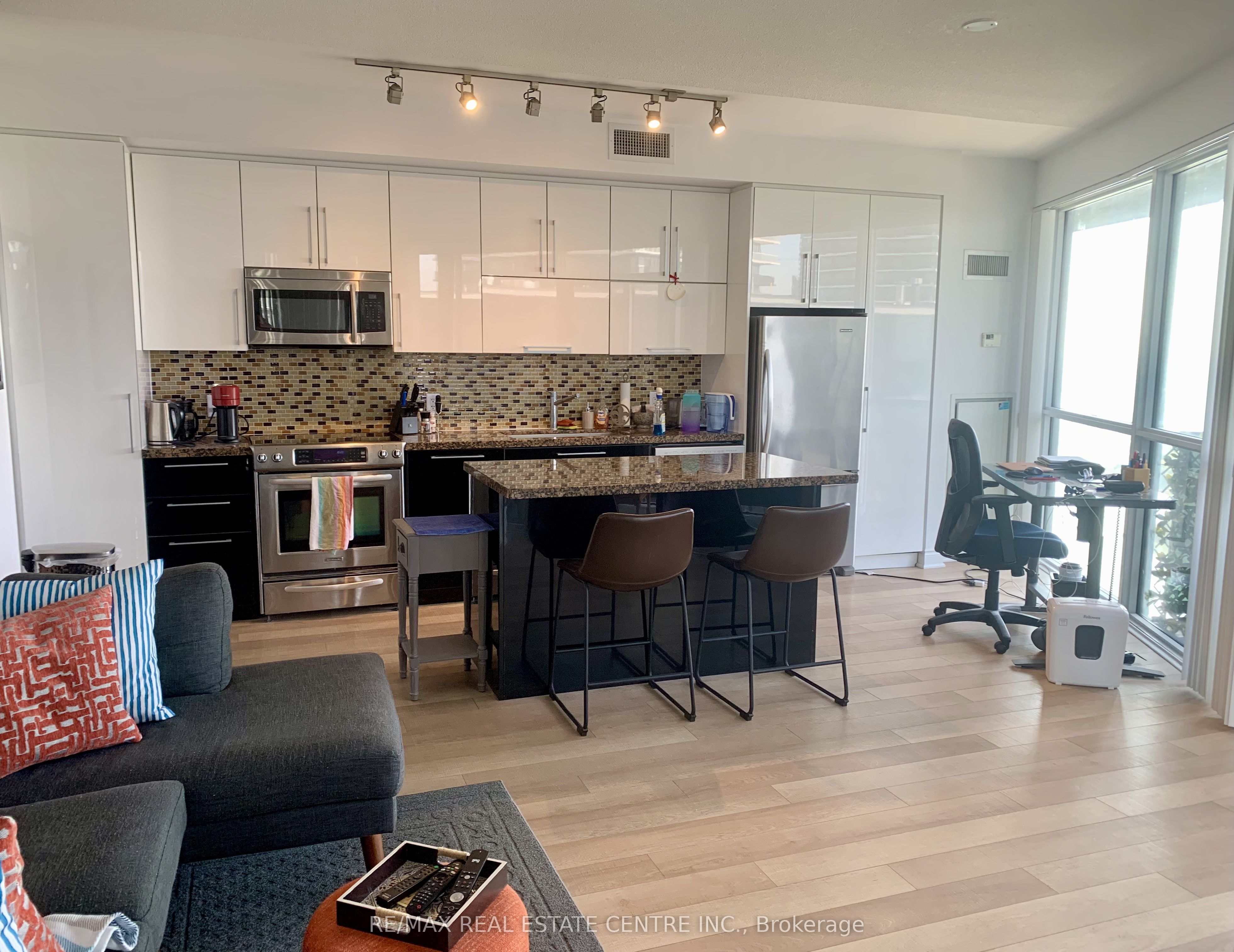 Listing 136010 Image