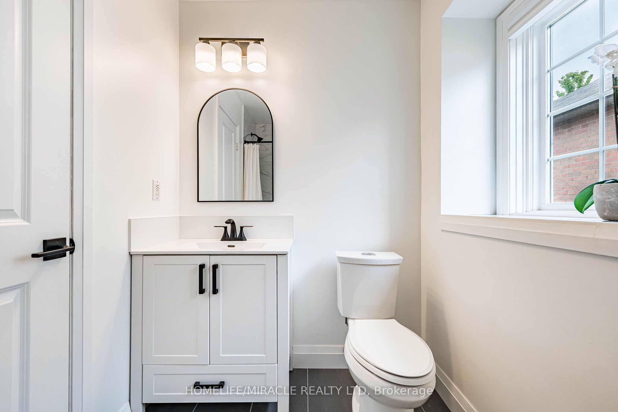 Listing 136703 Image