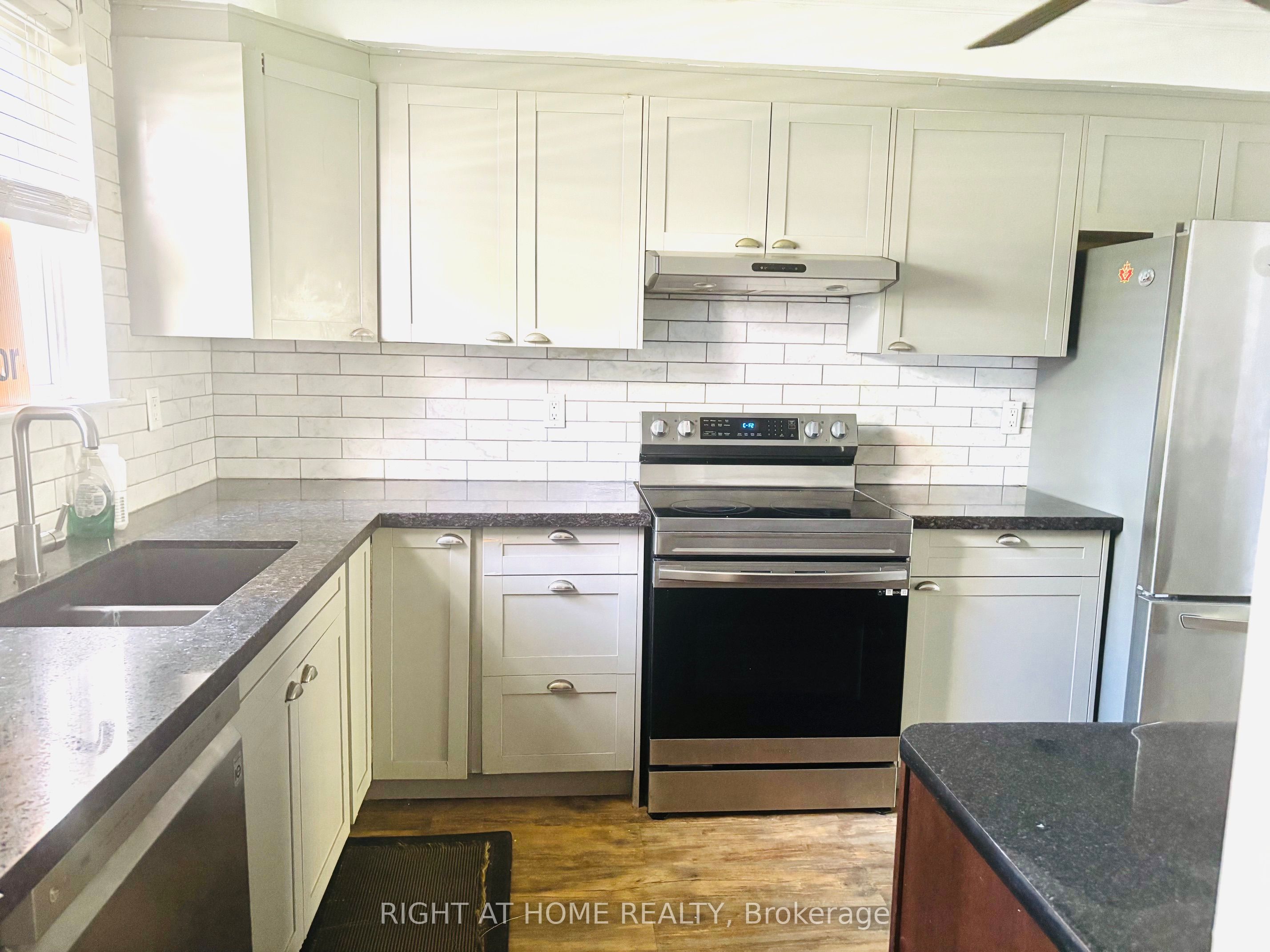 Listing 138767 Image